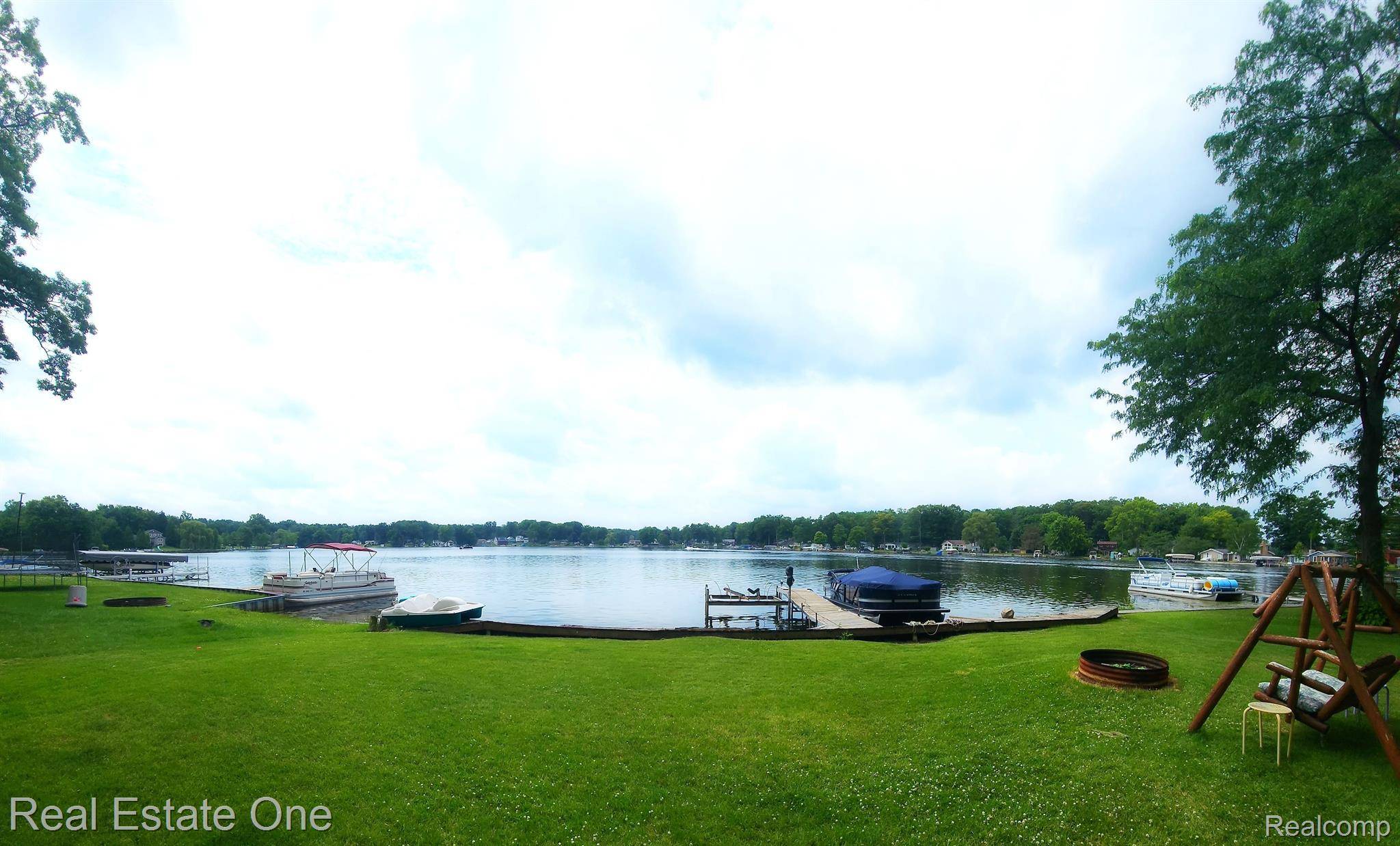 Columbiaville, MI 48421,1175 LAKESHORE DR