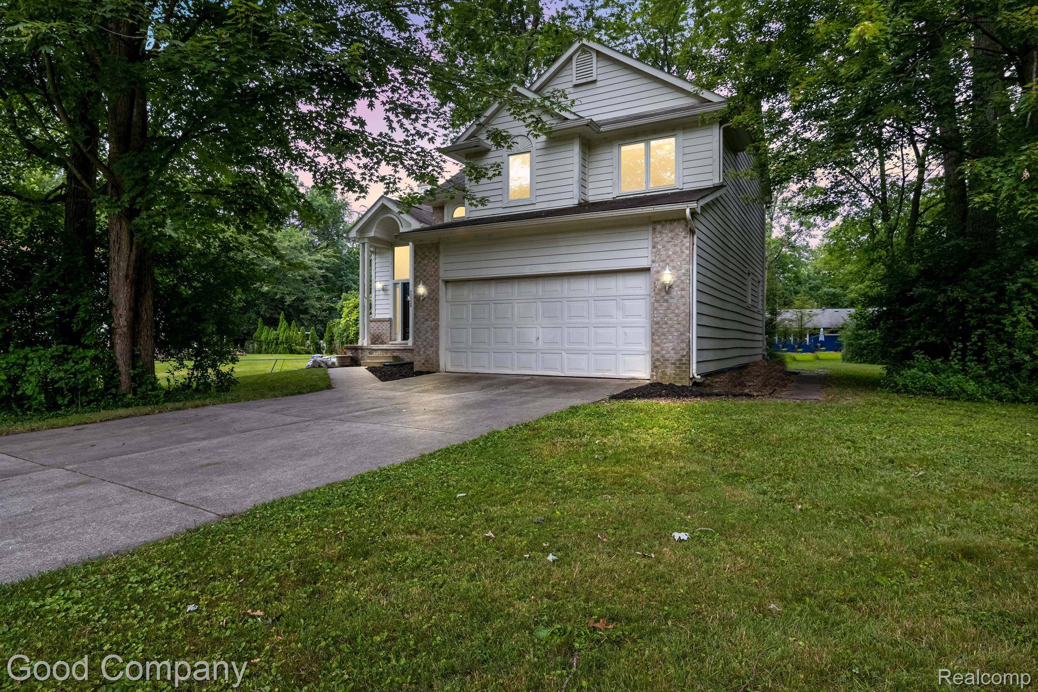 Farmington Hills, MI 48336,23329 ELMGROVE ST