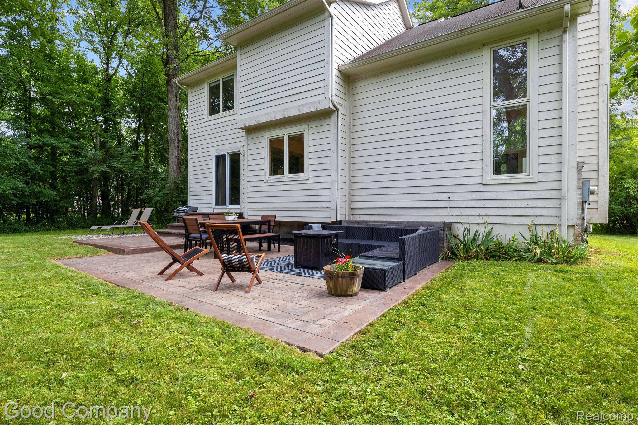 Farmington Hills, MI 48336,23329 ELMGROVE ST