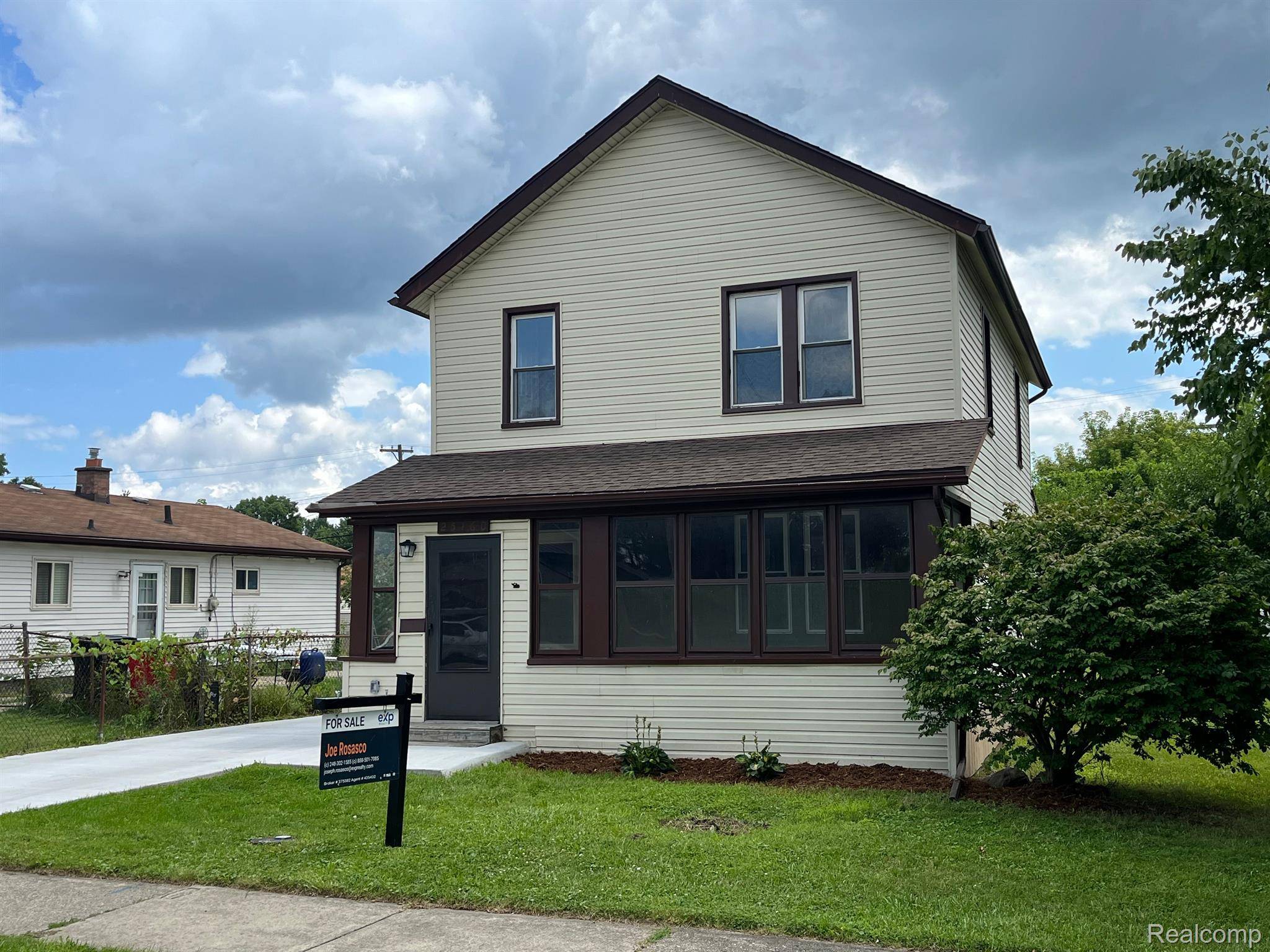 Roseville, MI 48066,25160 DODGE ST