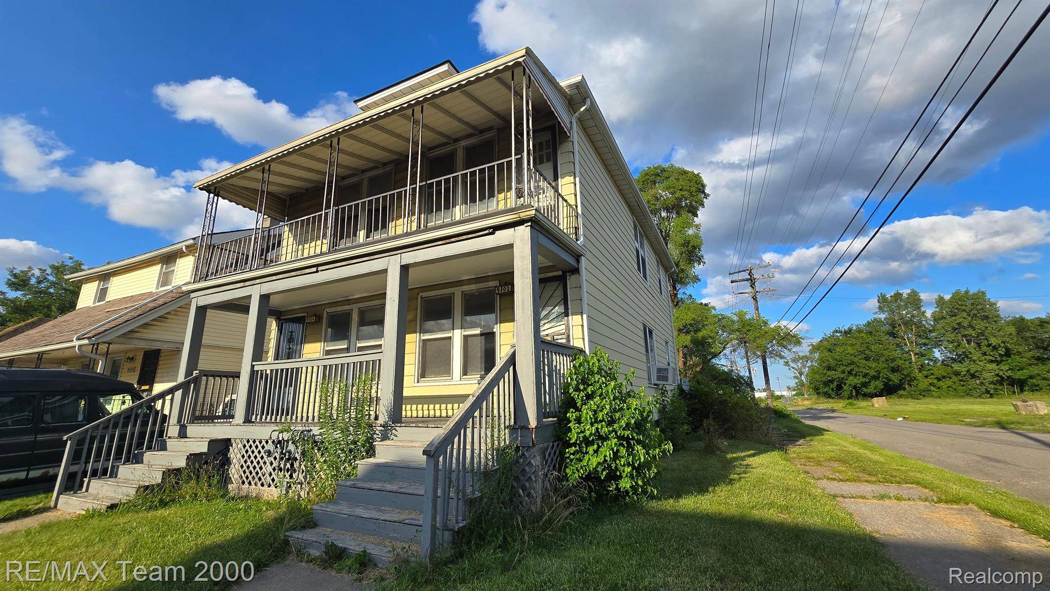 Detroit, MI 48213,9102 CLARION ST