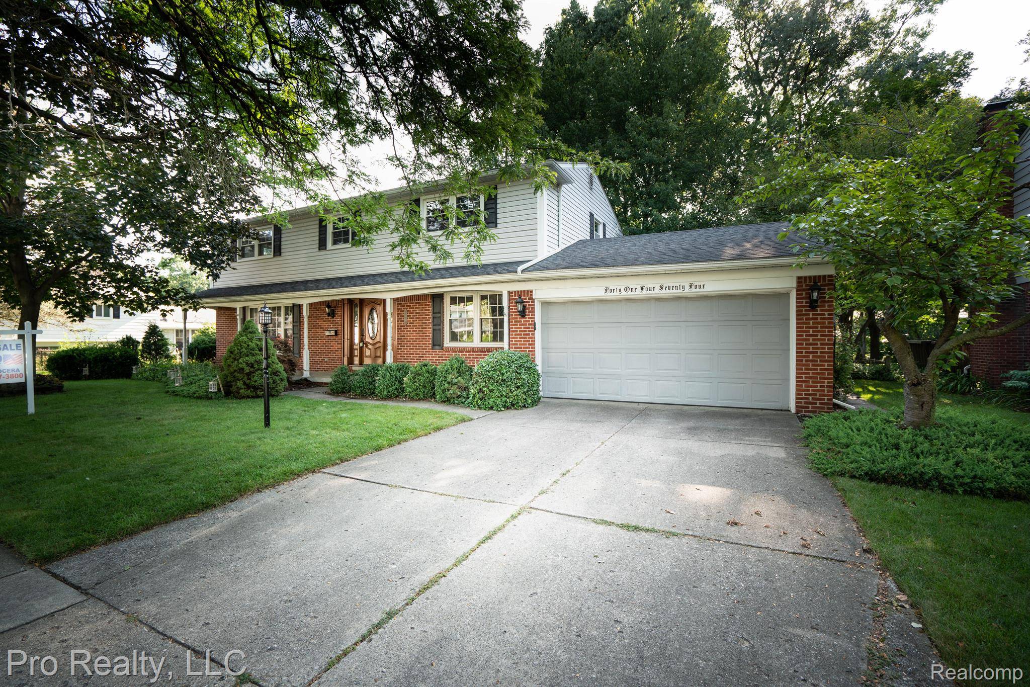 Plymouth, MI 48170,41474 CRABTREE LN