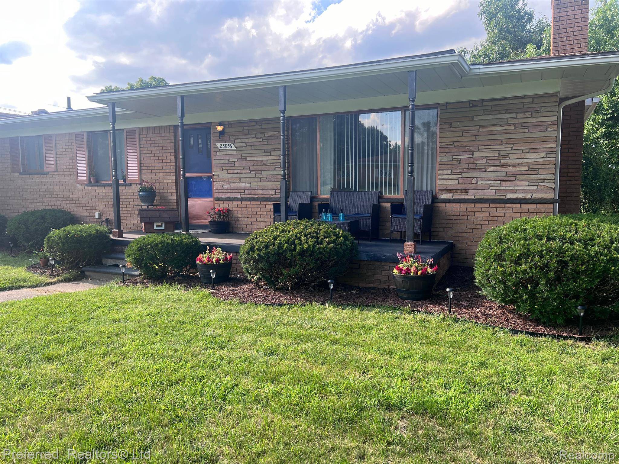 Southfield, MI 48033,23856 McCall St