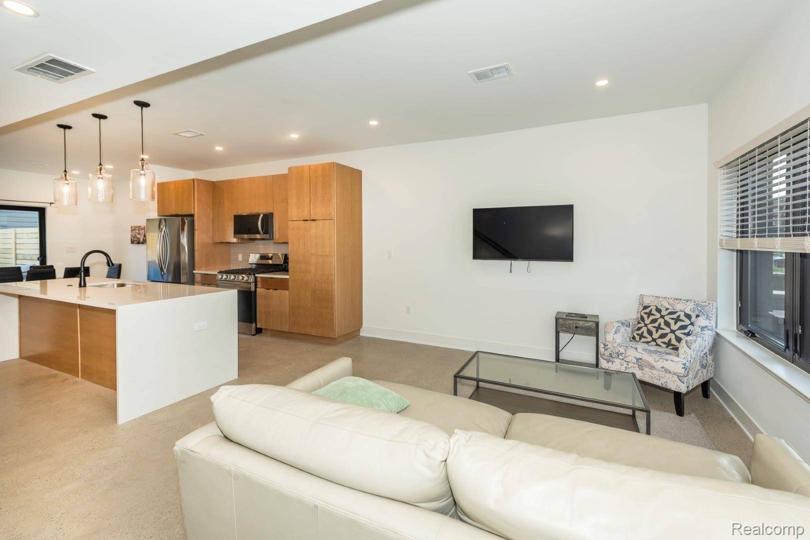 Detroit, MI 48206,7536 Churchill ST #C19