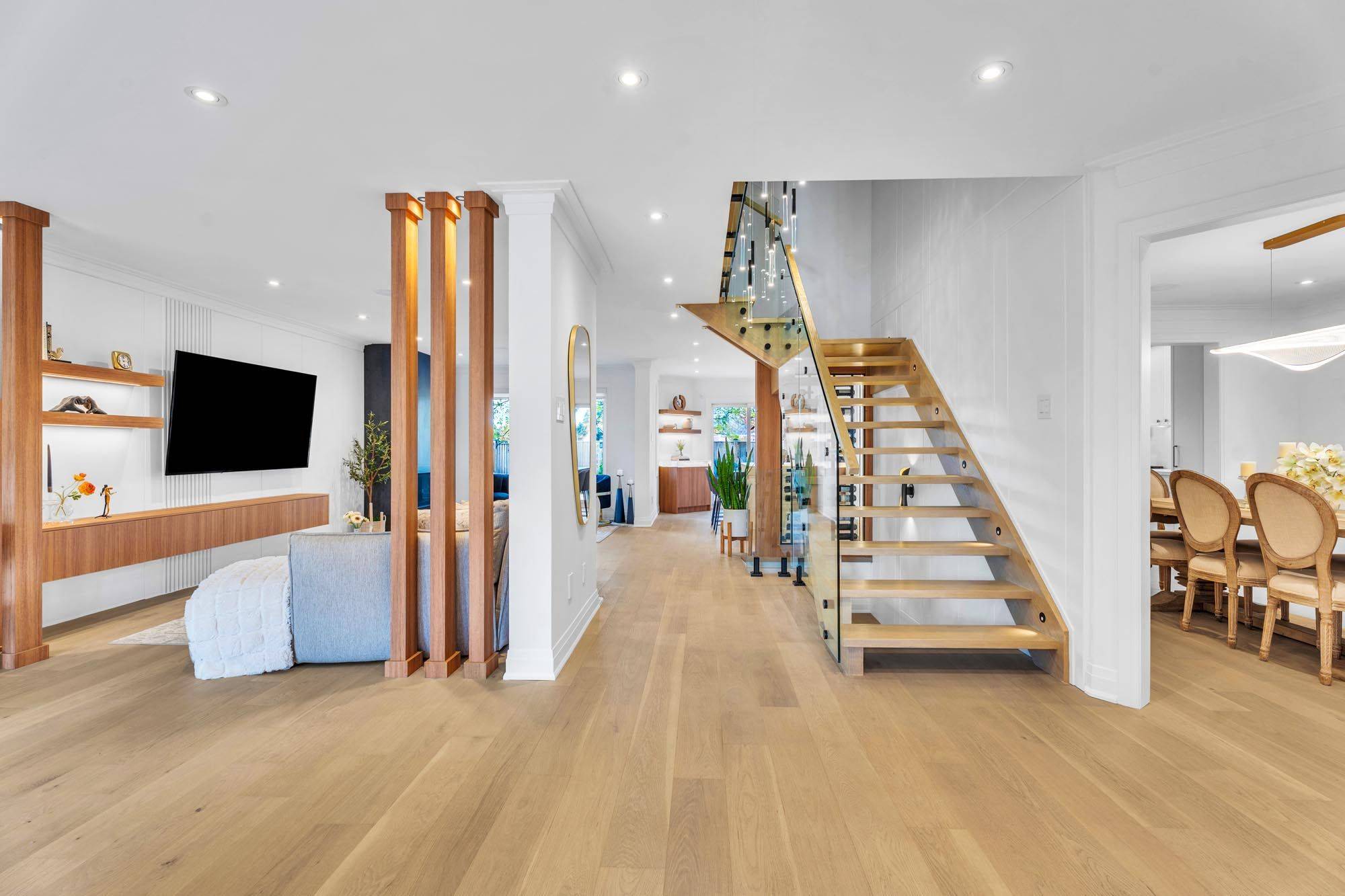 Vaughan, ON L6A 1J5,42 Butterfield CRES