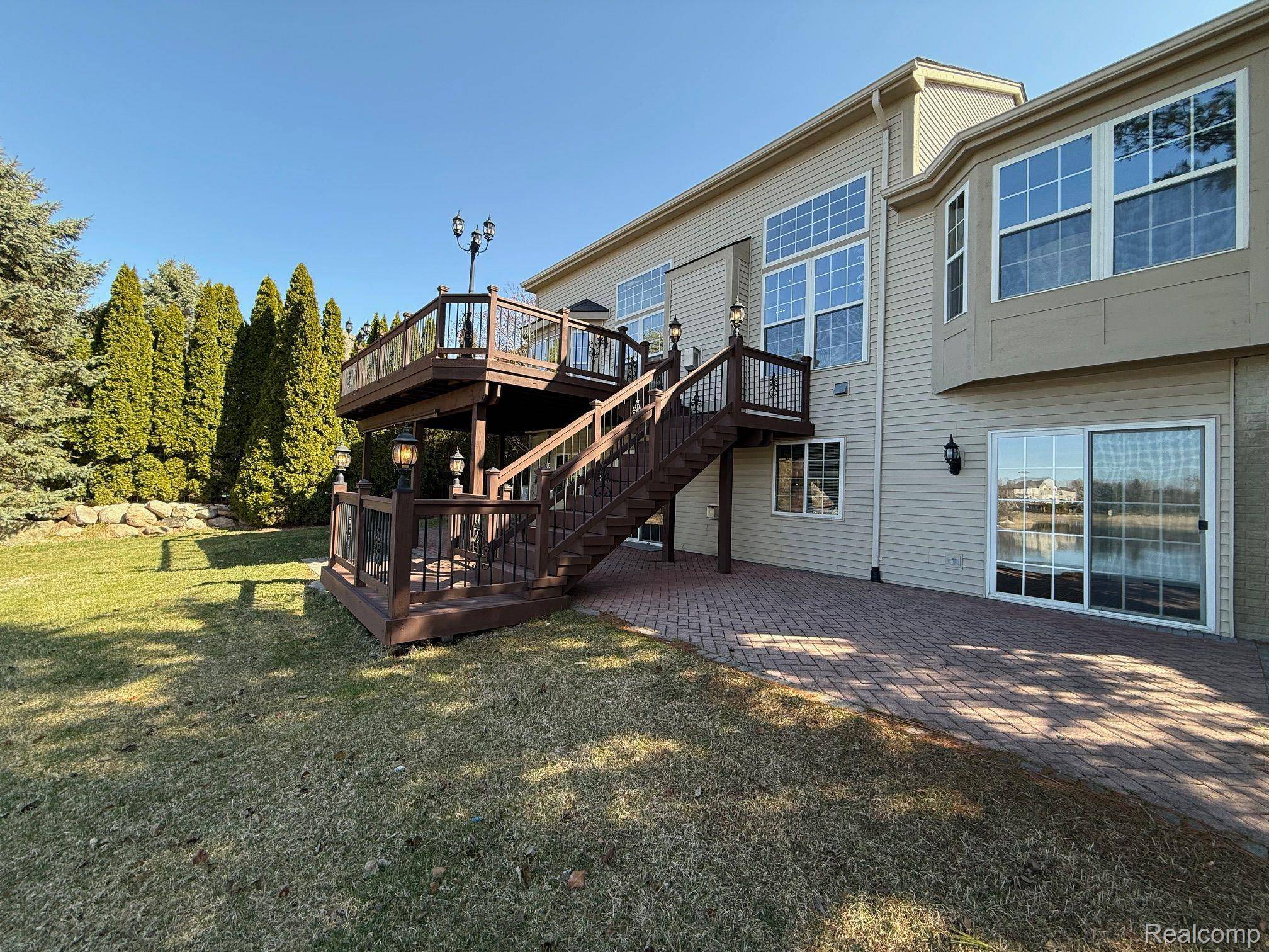 Oxford, MI 48371,270 FRANKLIN LAKE CIR