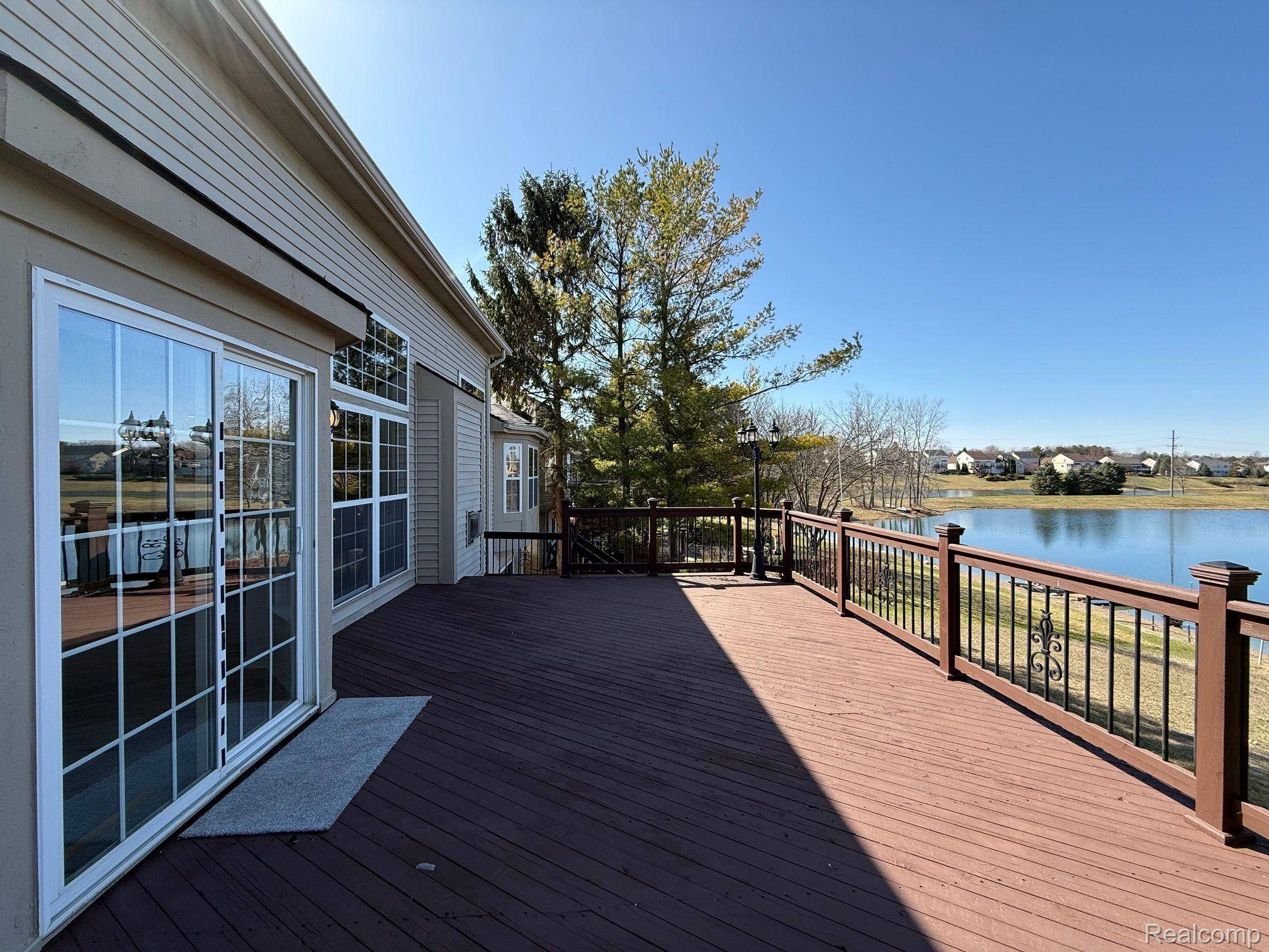 Oxford, MI 48371,270 FRANKLIN LAKE CIR