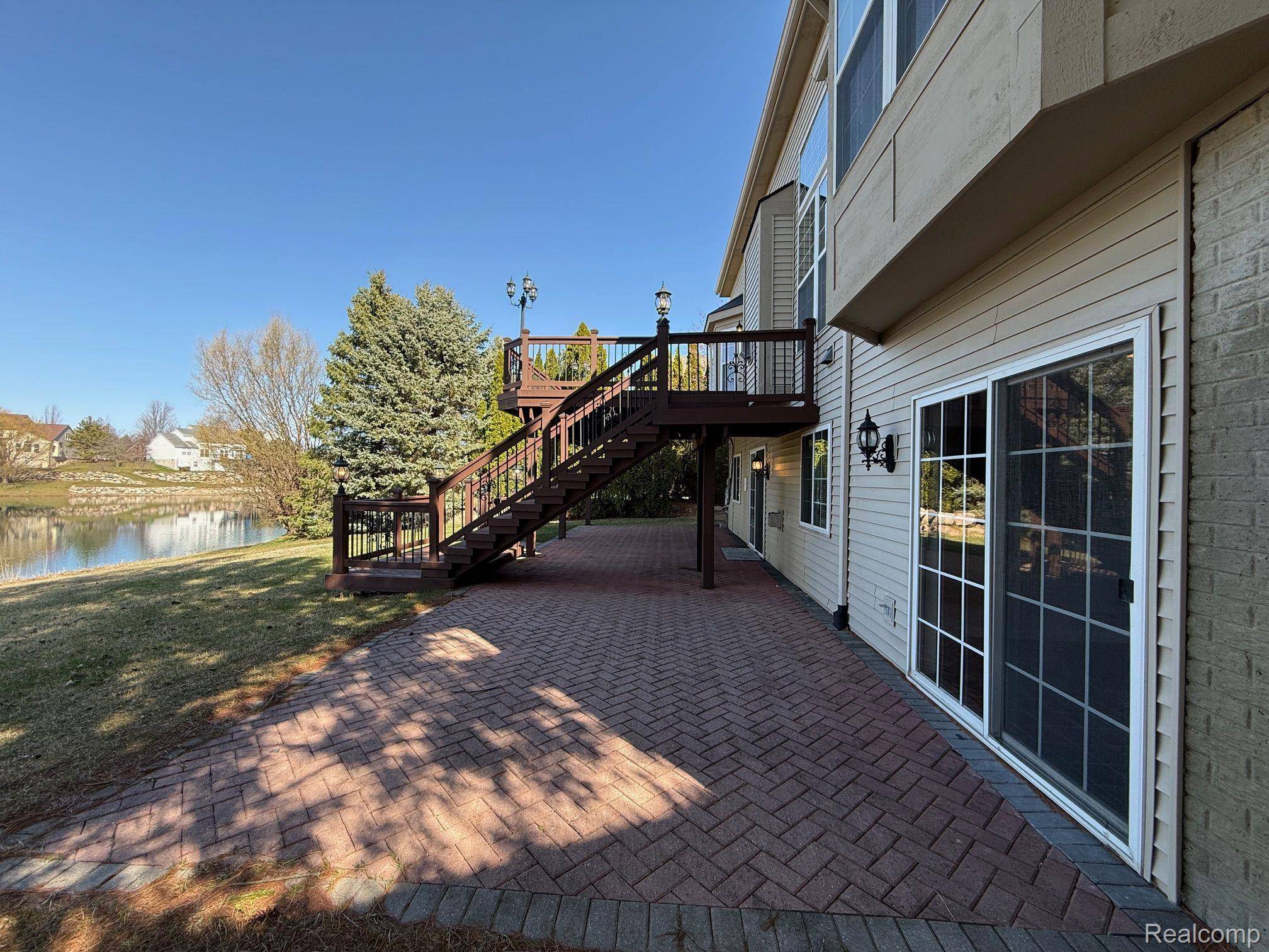 Oxford, MI 48371,270 FRANKLIN LAKE CIR