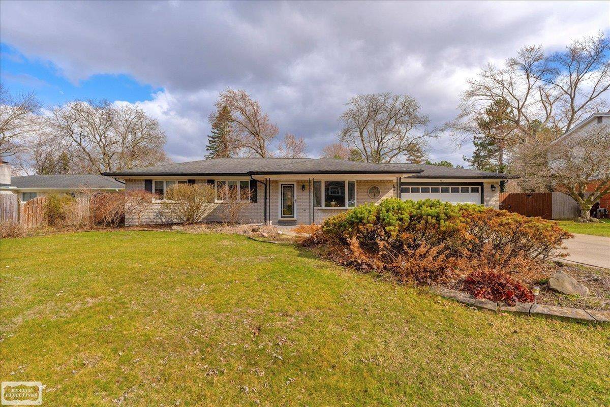 Shelby Twp, MI 48316,5618 Harlowe DR