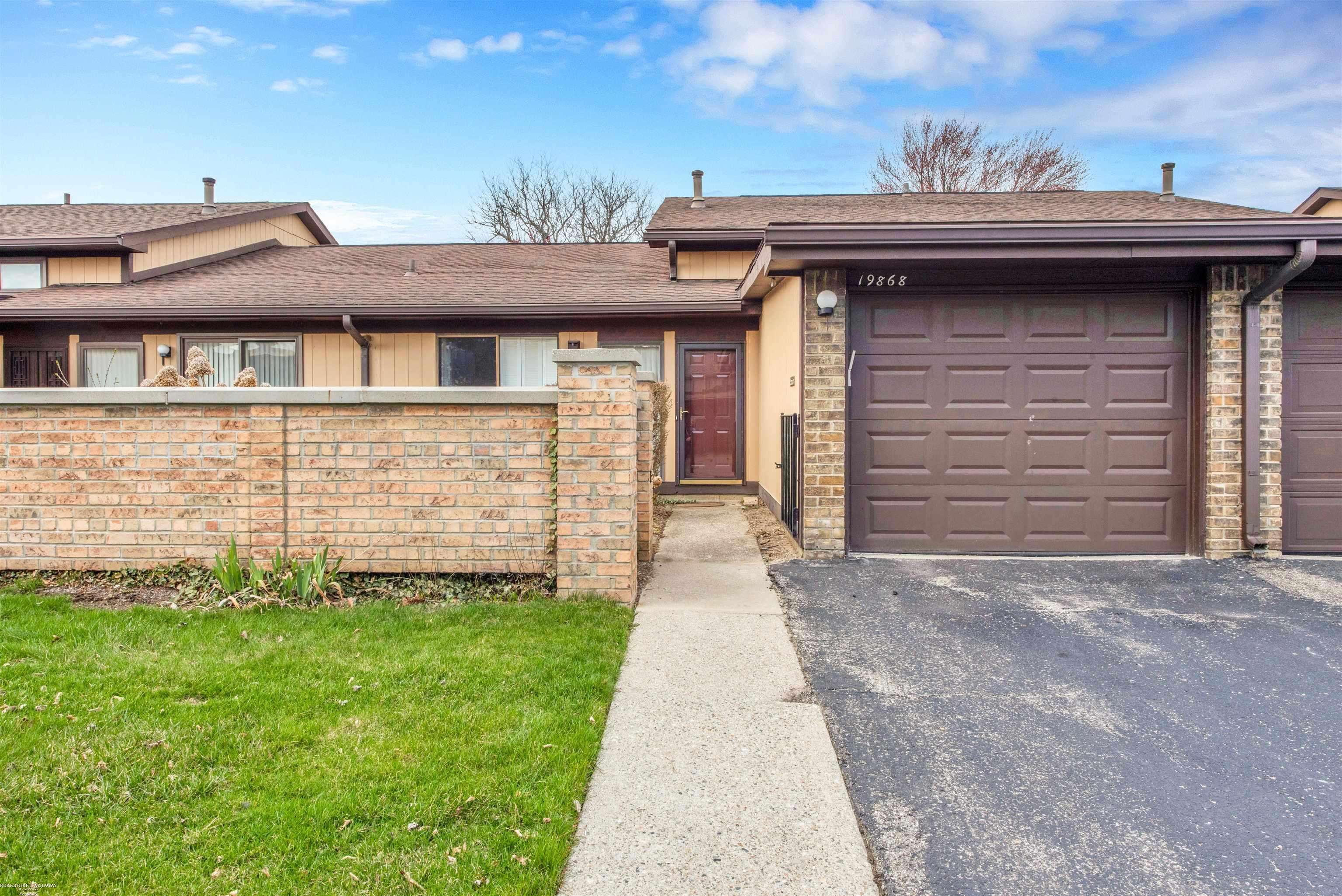 Southfield, MI 48076,19868 W Villa CT