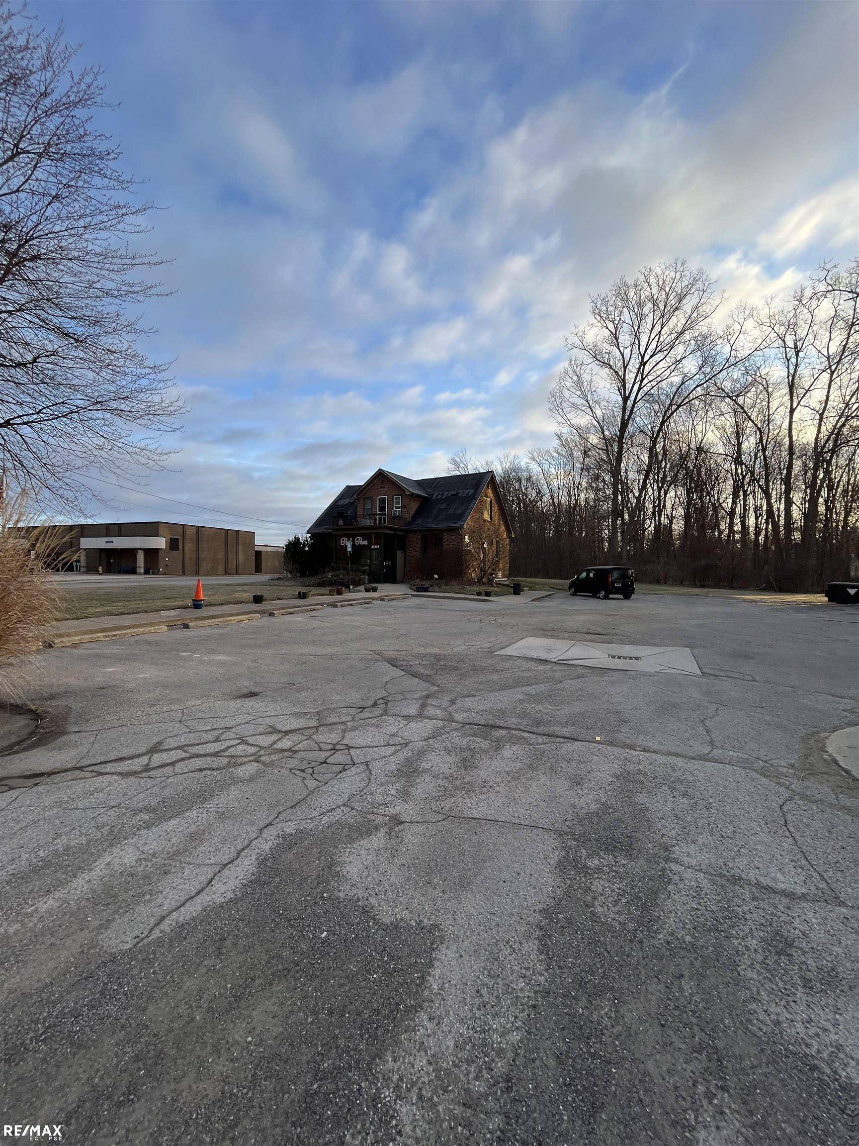 Harrison Twp, MI 48045,25585 Crocker RD