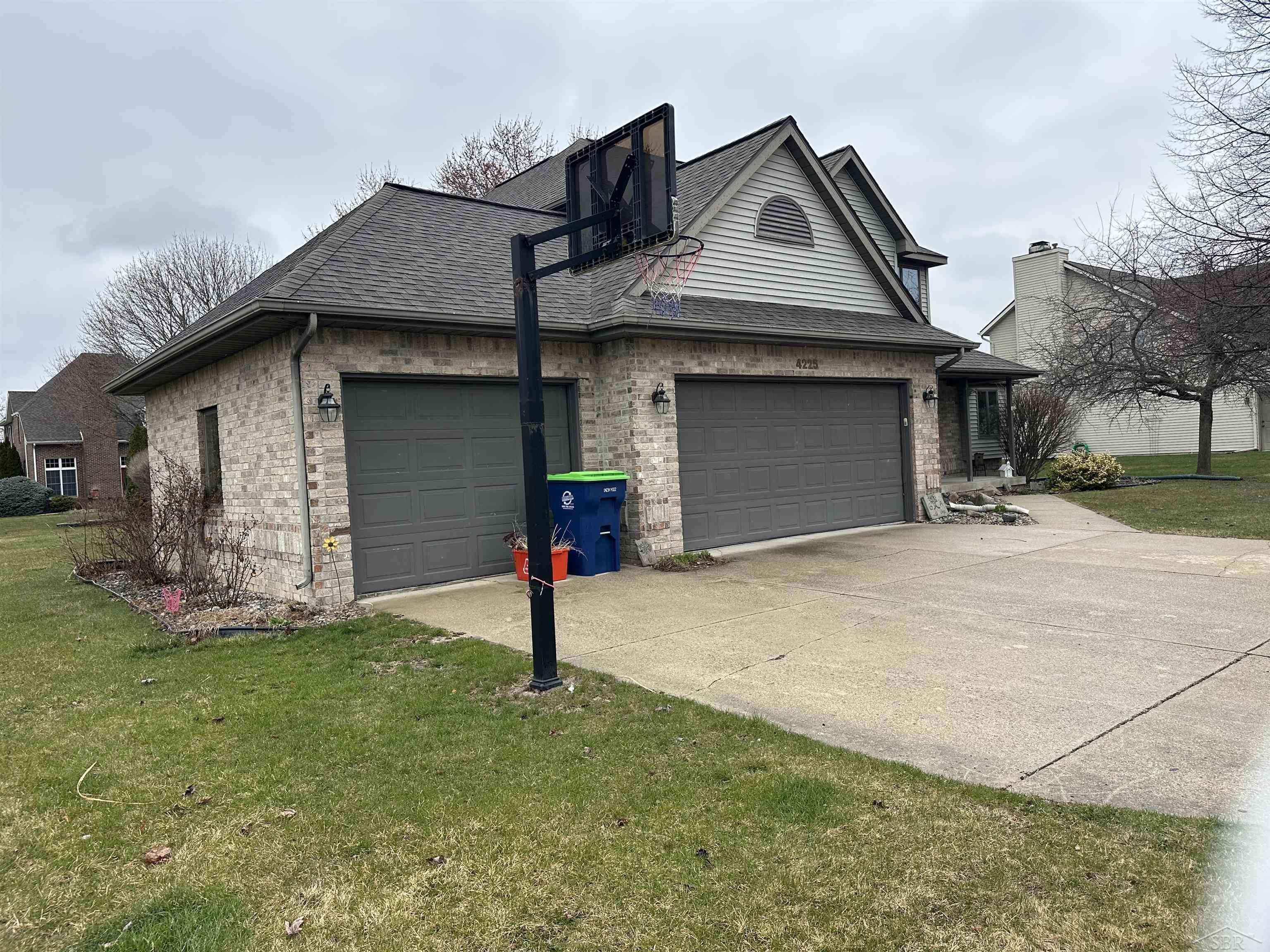 Saginaw, MI 48603,4225 E Woodview DR