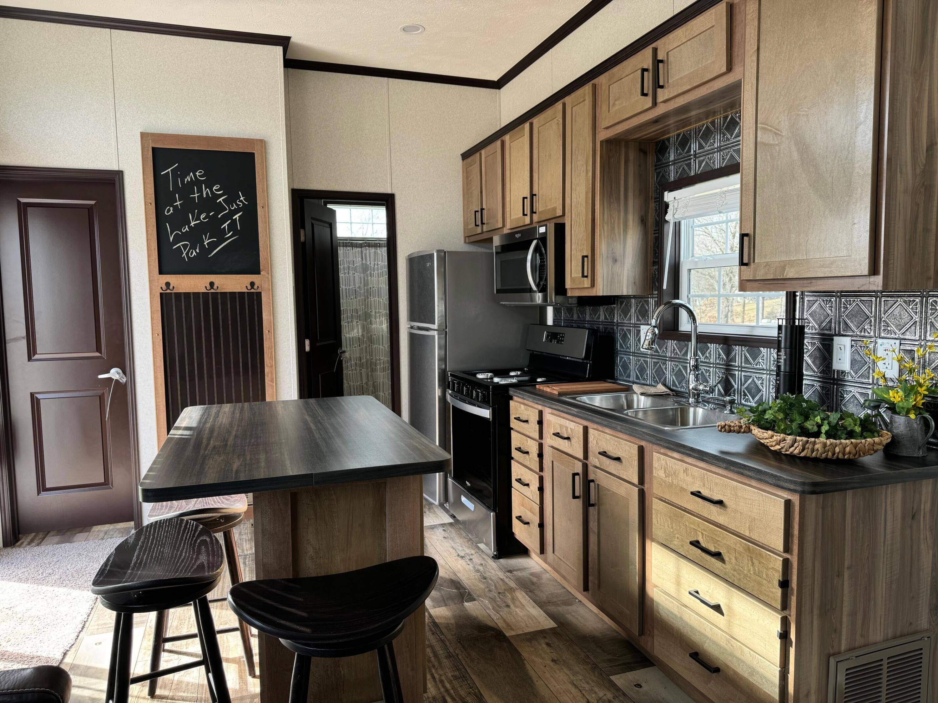 Jones, MI 49061,12377 Bair Lake ST