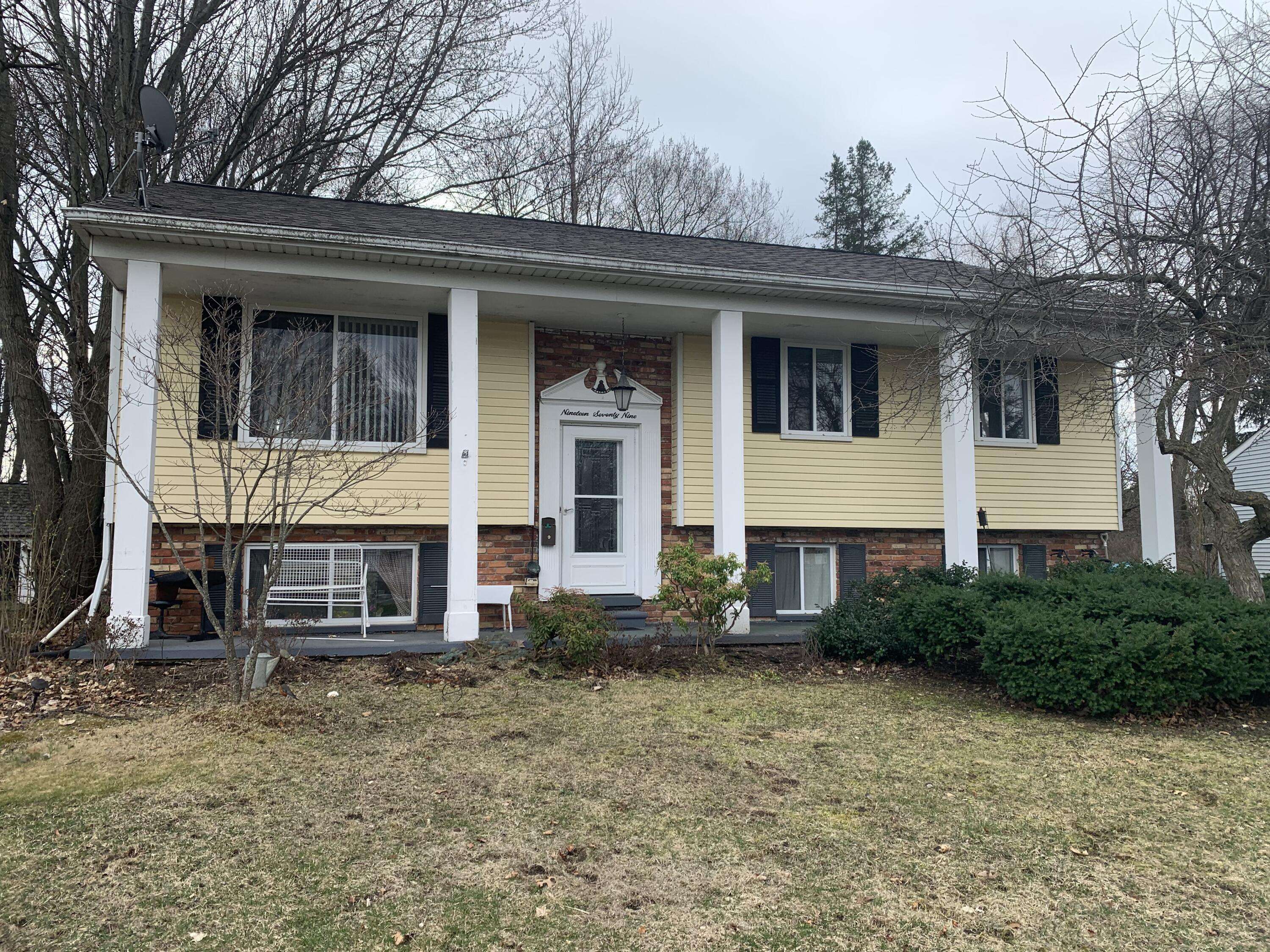 Wixom, MI 48393,1979 Teaneck CIR