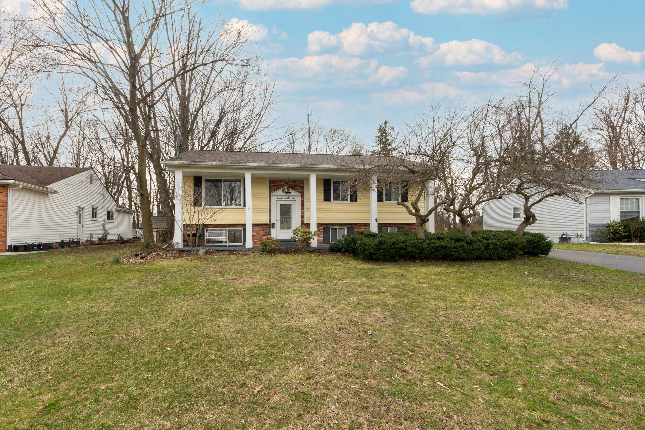 Wixom, MI 48393,1979 Teaneck CIR