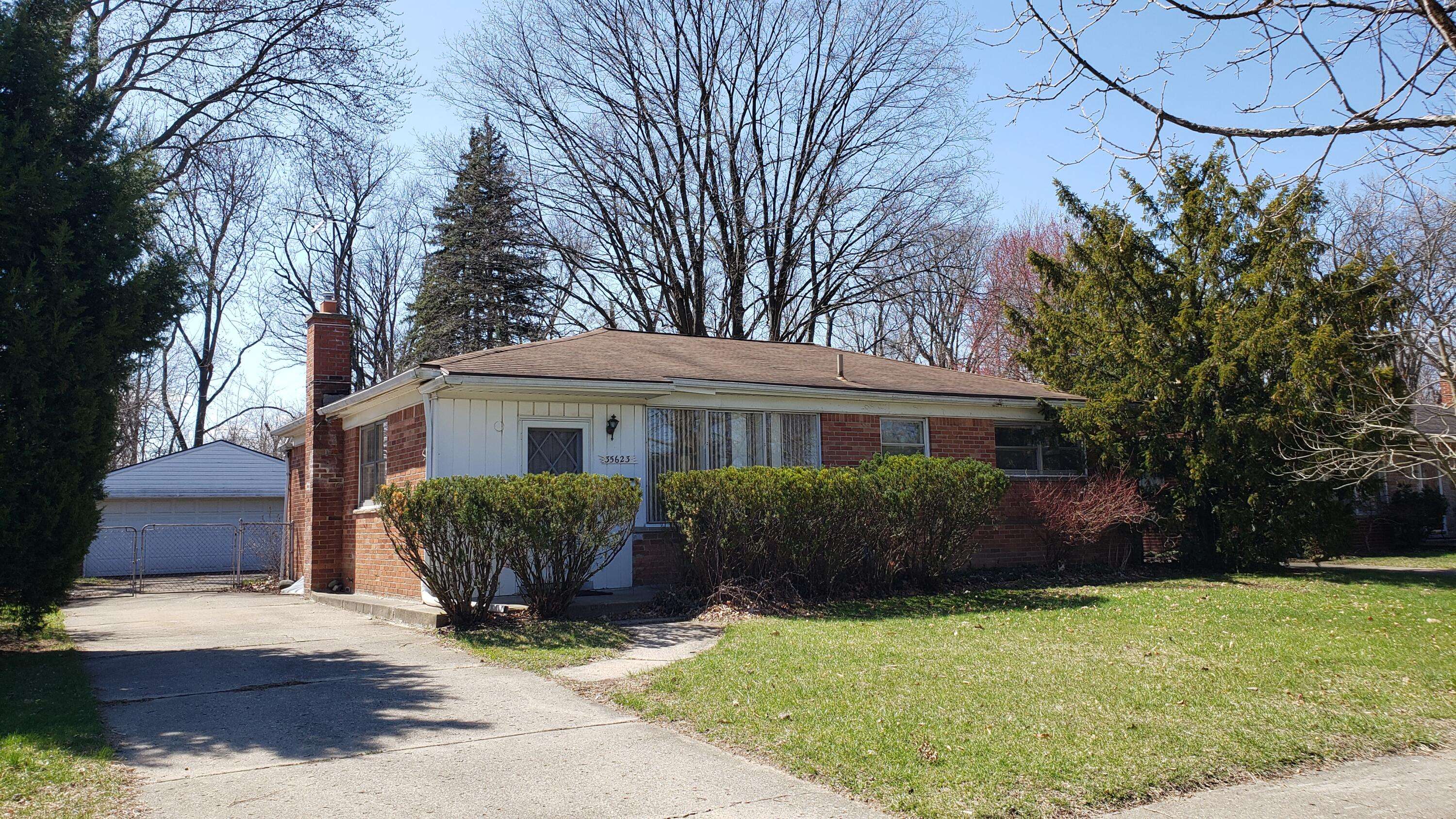 Livonia, MI 48150,35623 Minton ST