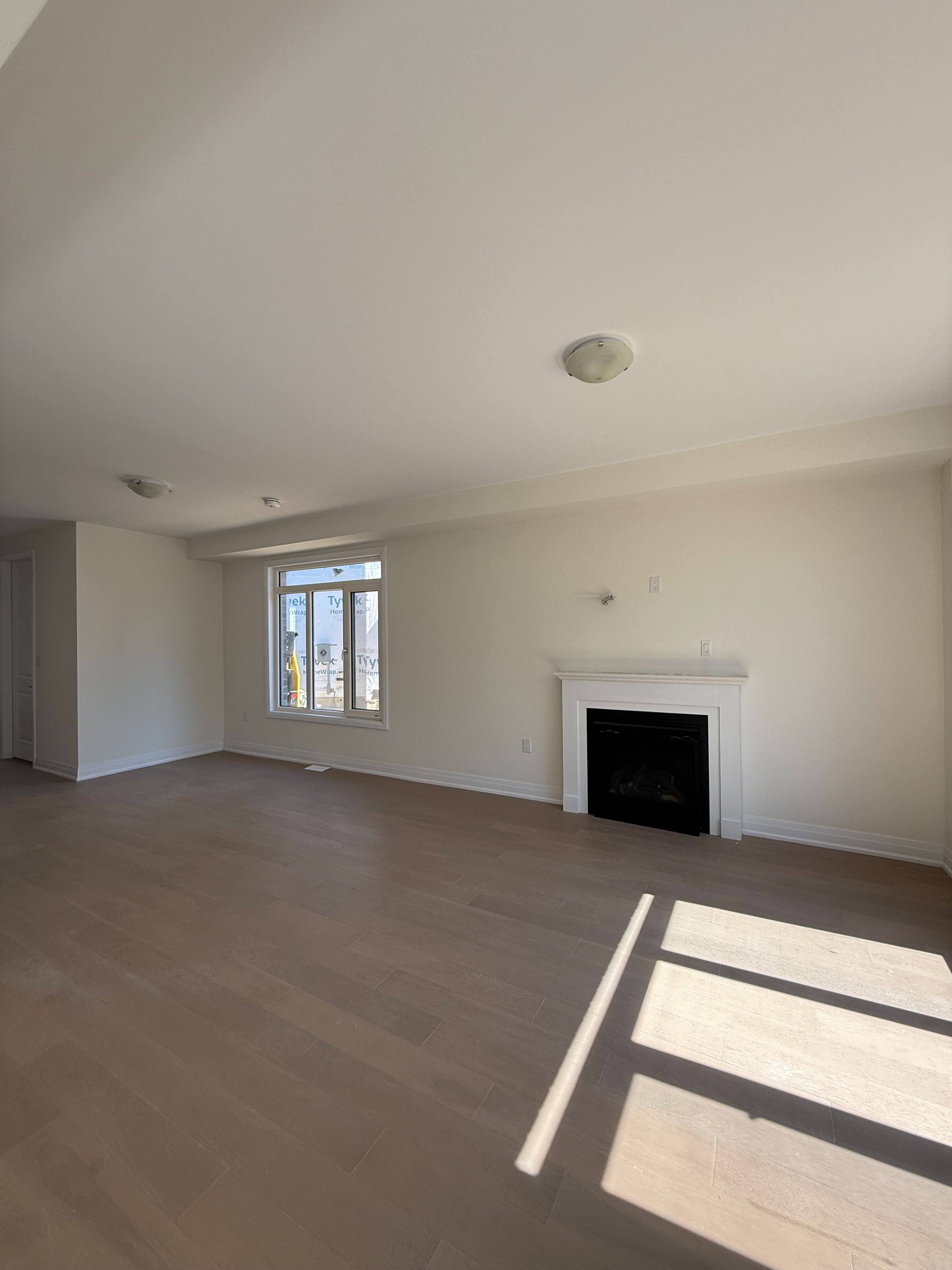 Whitby, ON L1P 0E2,11 Dagenham Dr DR