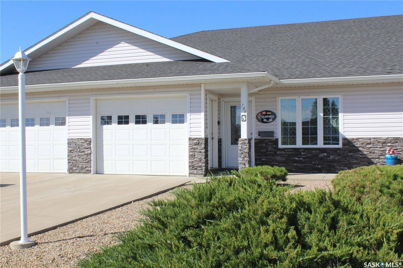 Wilkie, SK S0K 4W0,305 5th STREET E #5