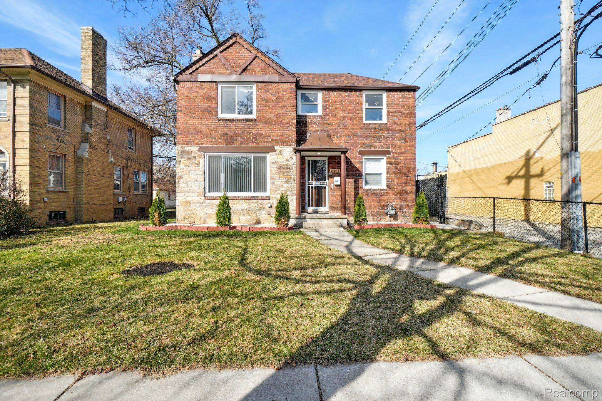 Detroit, MI 48221,16933 MUIRLAND ST
