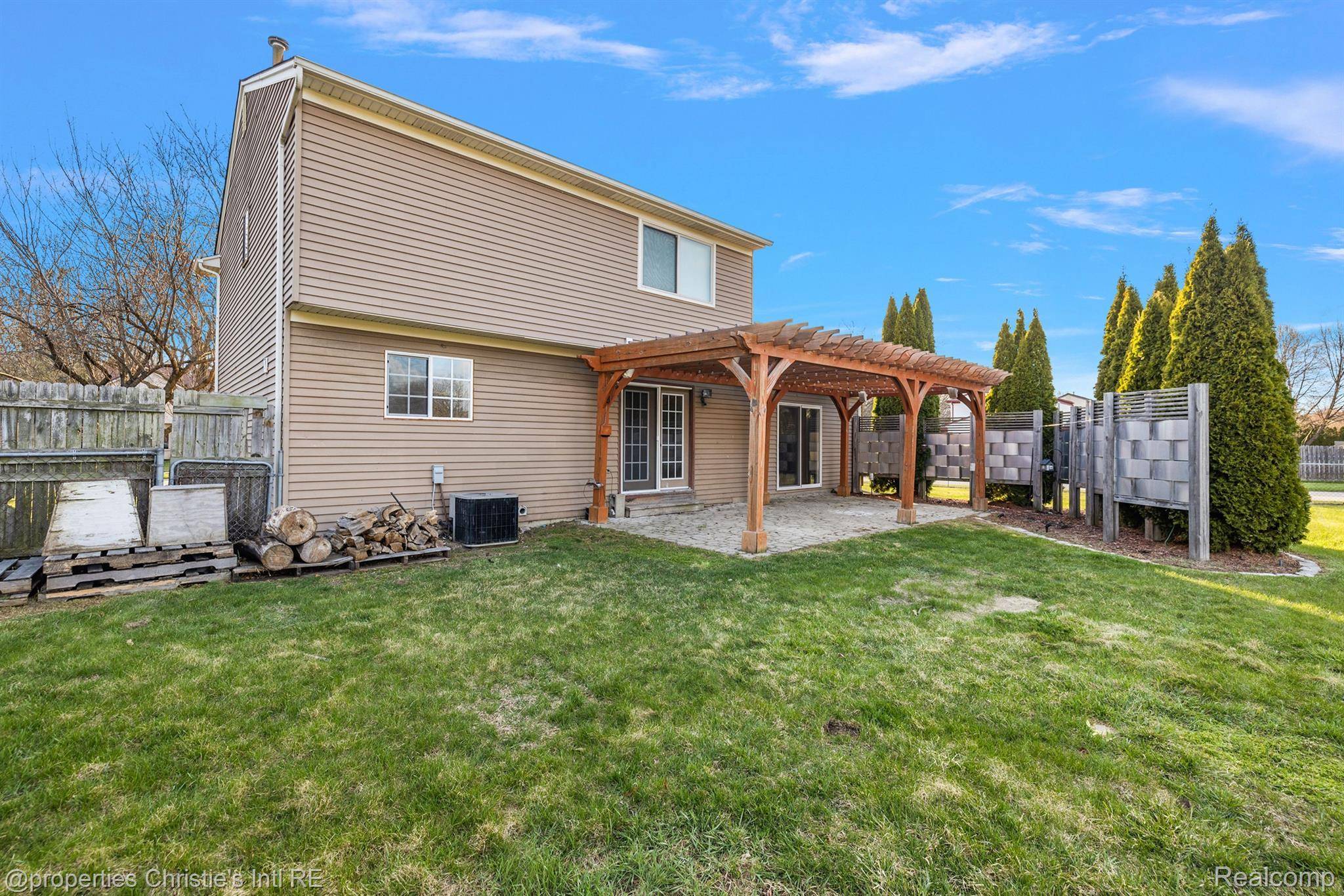 Sterling Heights, MI 48313,12921 BERESFORD DR