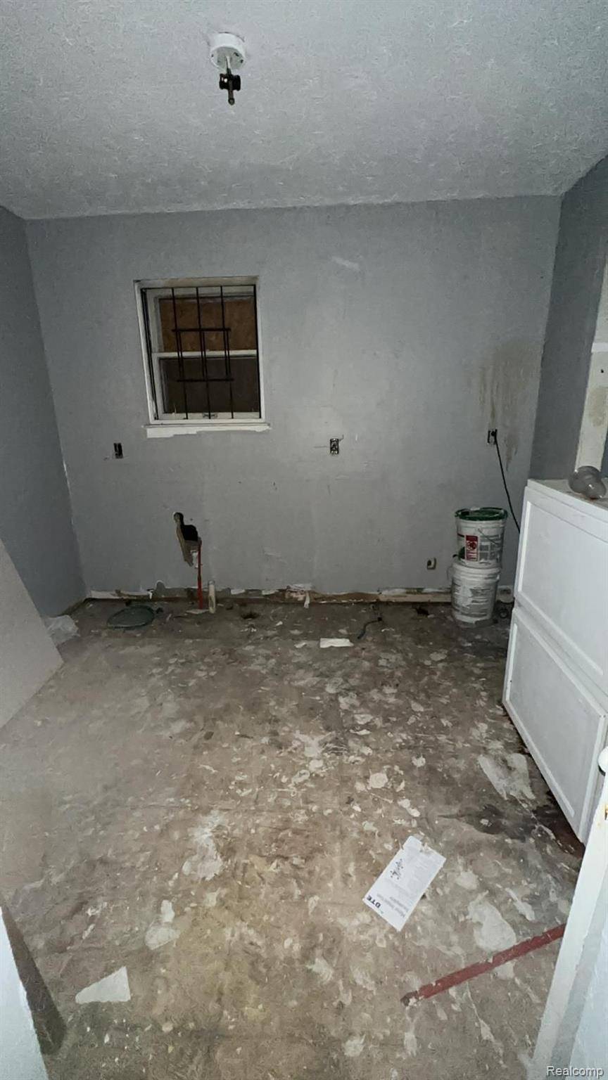 Detroit, MI 48227,9655 SORRENTO ST