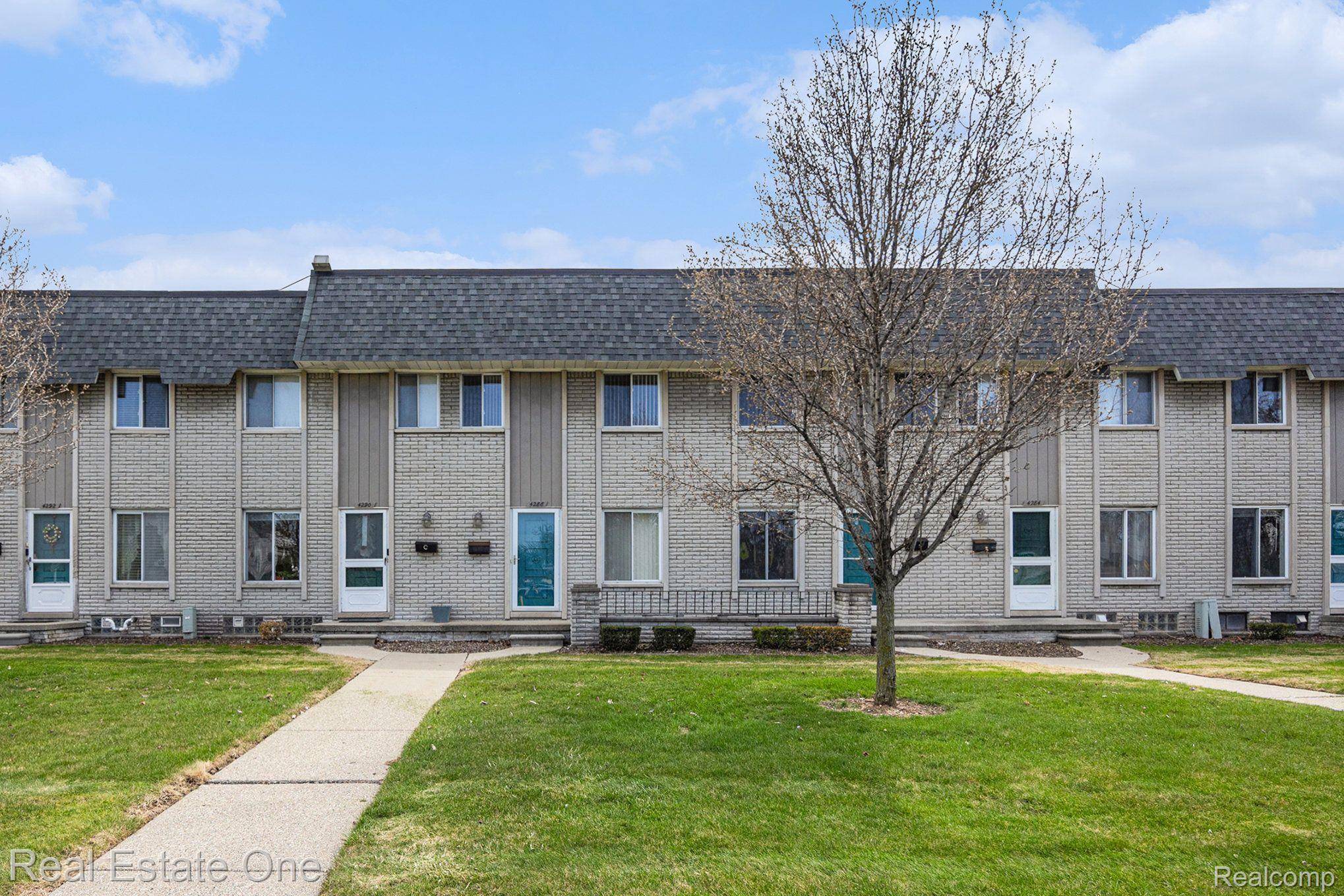 Sterling Heights, MI 48310,4288 15 MILE RD