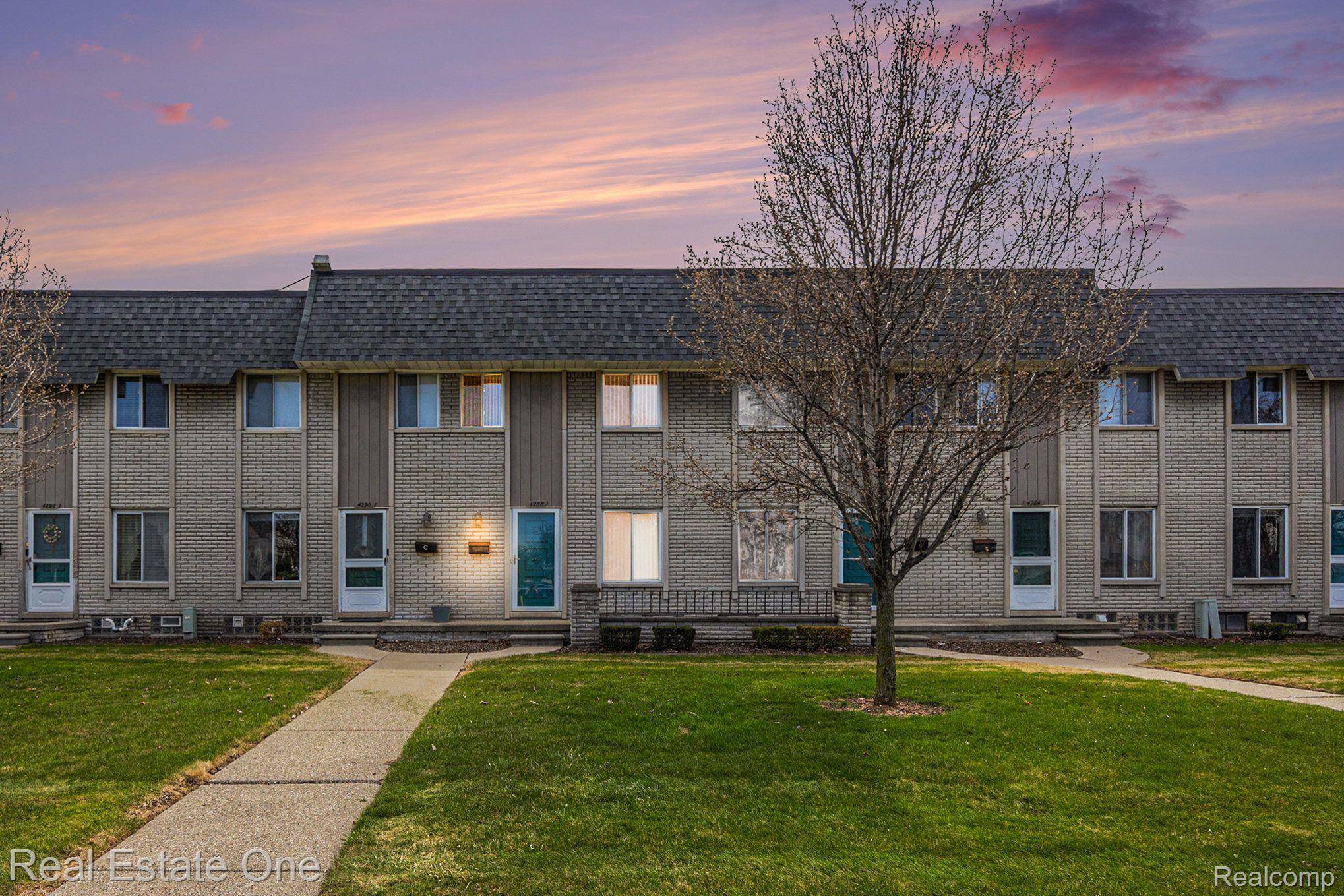 Sterling Heights, MI 48310,4288 15 MILE RD