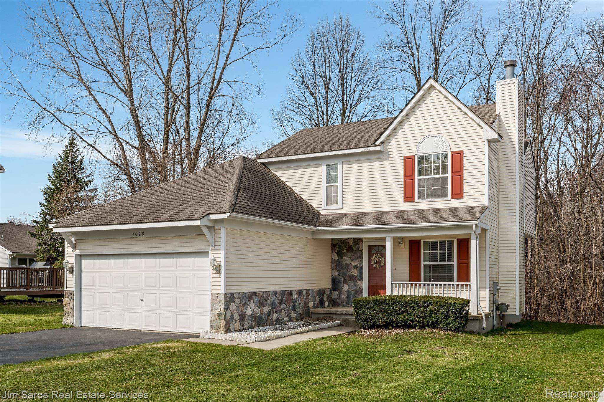 Wixom, MI 48393,1025 YORICK PATH