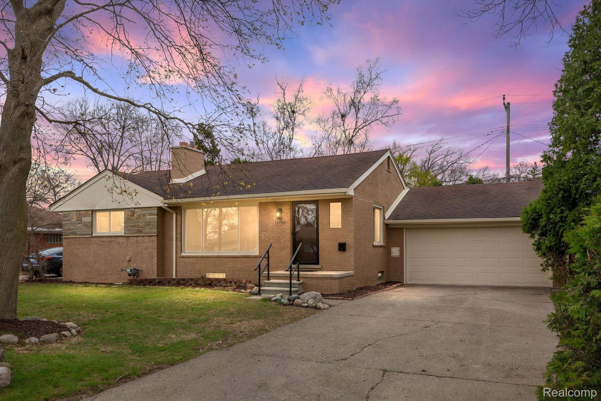 Southfield, MI 48075,19700 GREENWALD DR