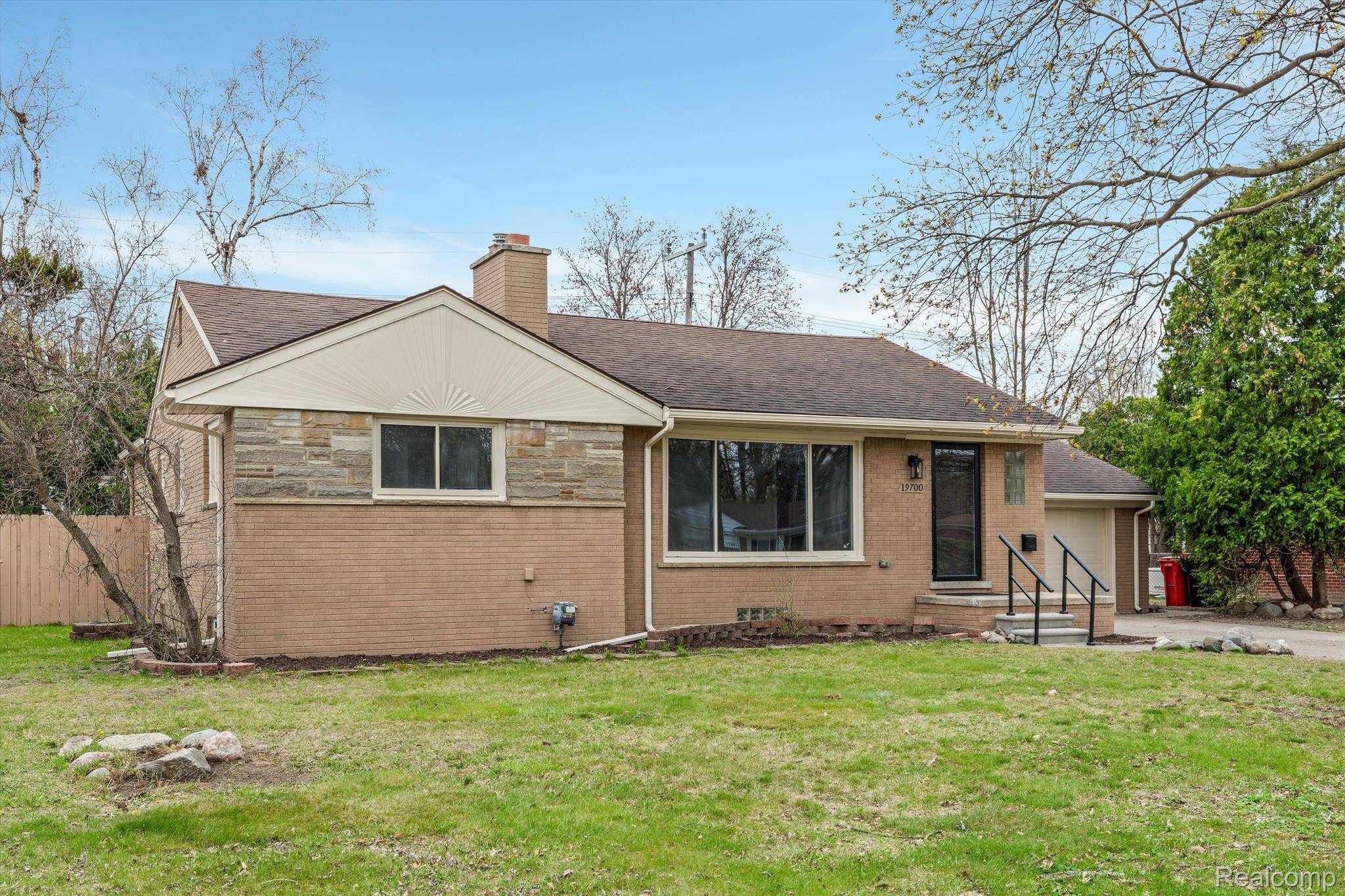 Southfield, MI 48075,19700 GREENWALD DR