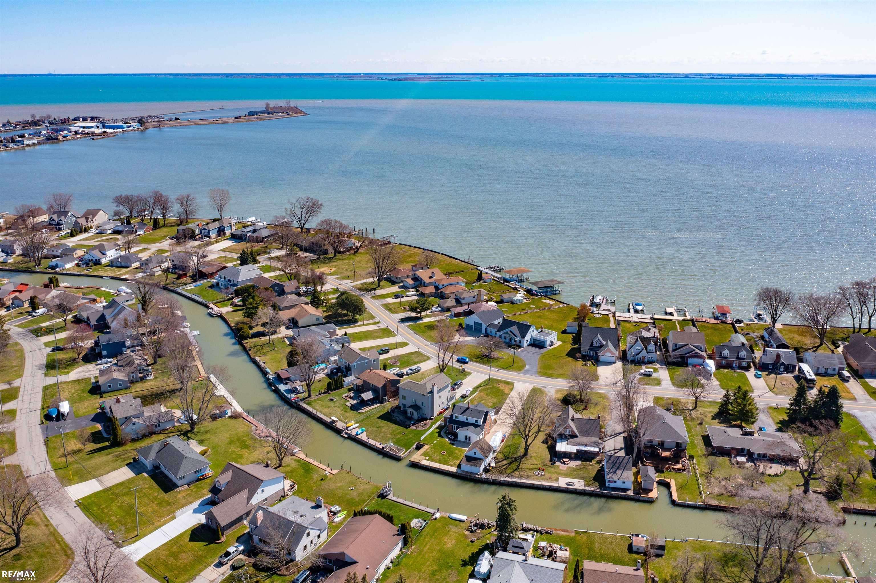 Harrison Twp, MI 48045,39085 Lakeshore DR