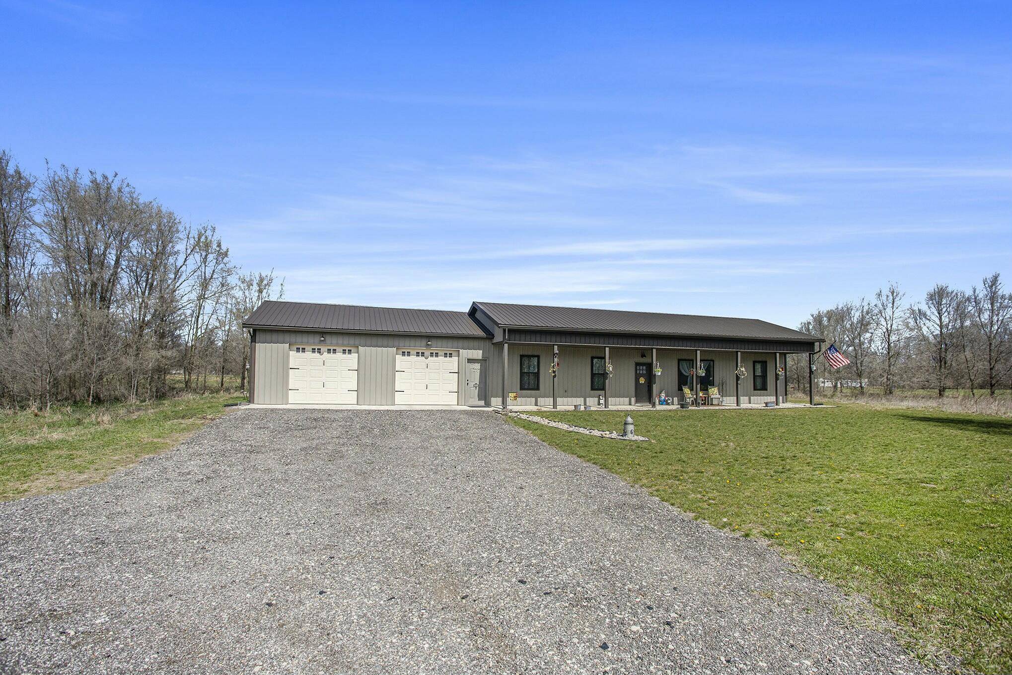 Constantine, MI 49042,13424 Riverside DR