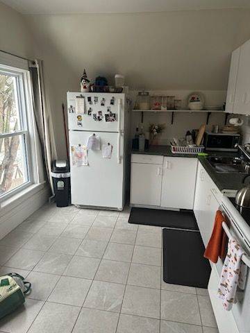 Edwardsburgh/cardinal, ON K0E 1E0,427 Victoria ST E