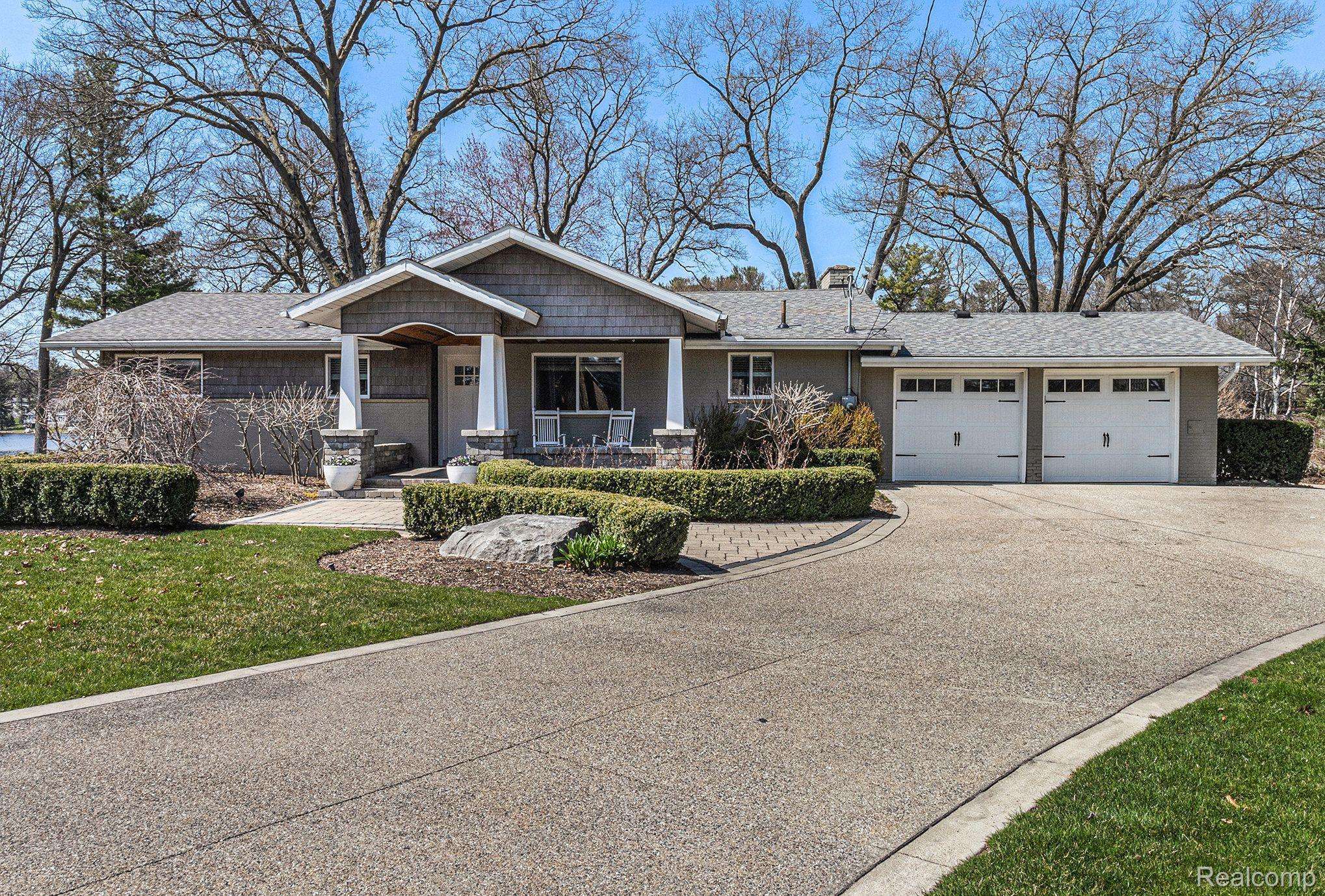 Lake Orion, MI 48362,1074 ABSEGUAMI TRL