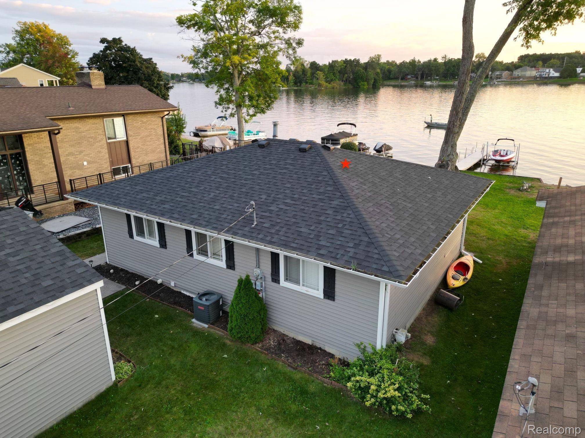 Brighton, MI 48114,8318 WOODLAND SHORE DRIVE DR