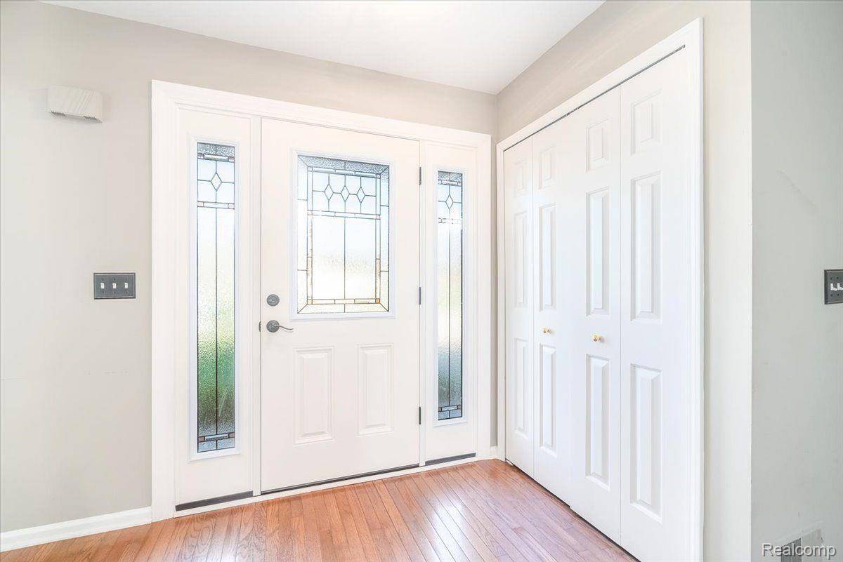 Belleville, MI 48111,9429 MADISON DR