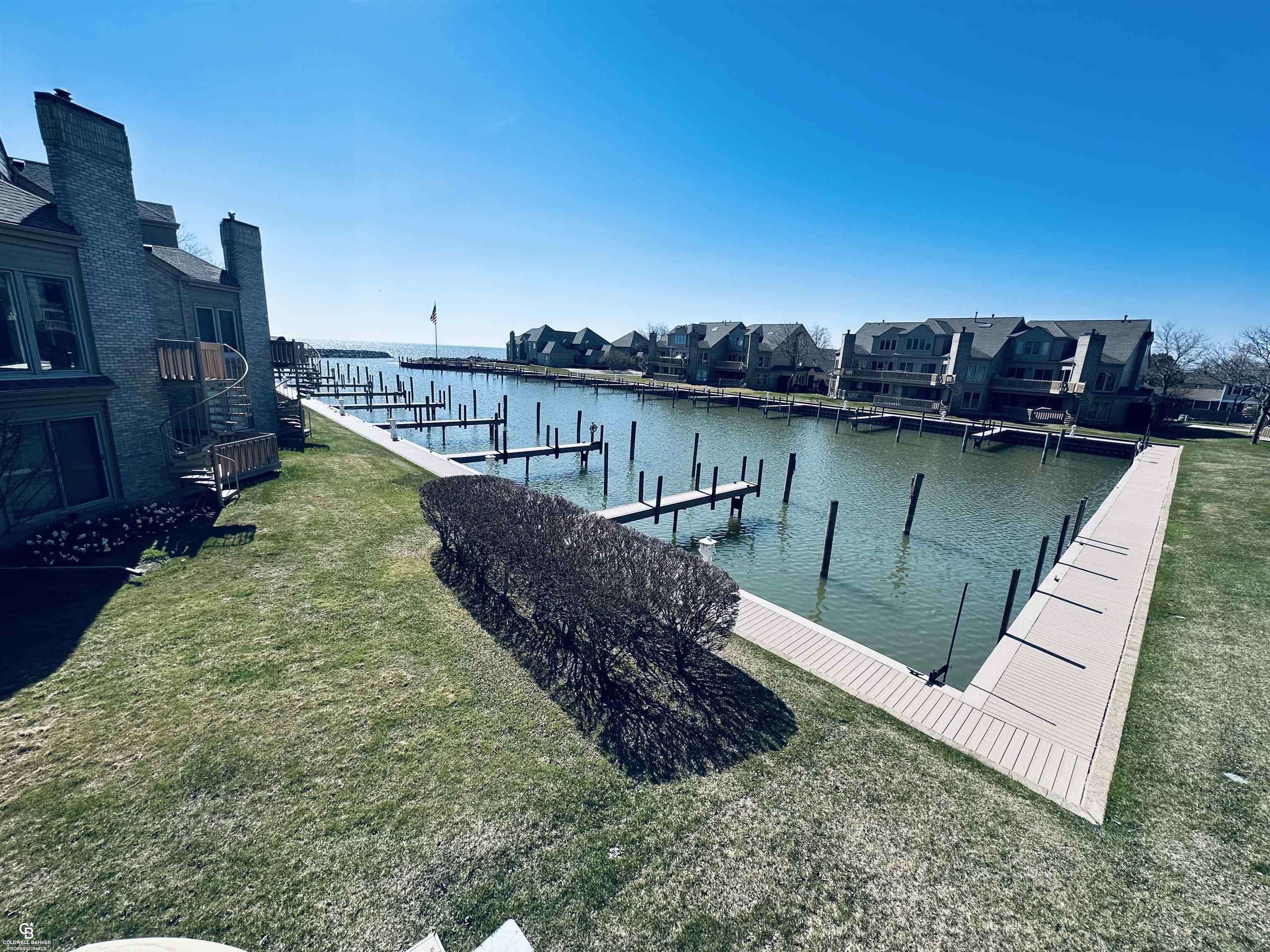 Harrison Twp, MI 48045,26141 N harbour pointe dr n DR