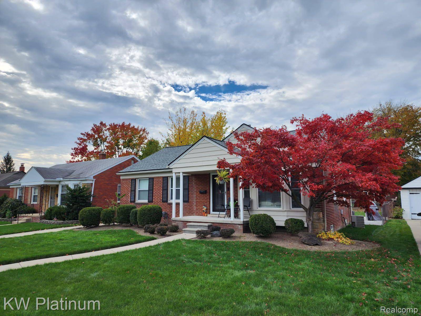 Royal Oak, MI 48073,4711 ROBINWOOD AVE