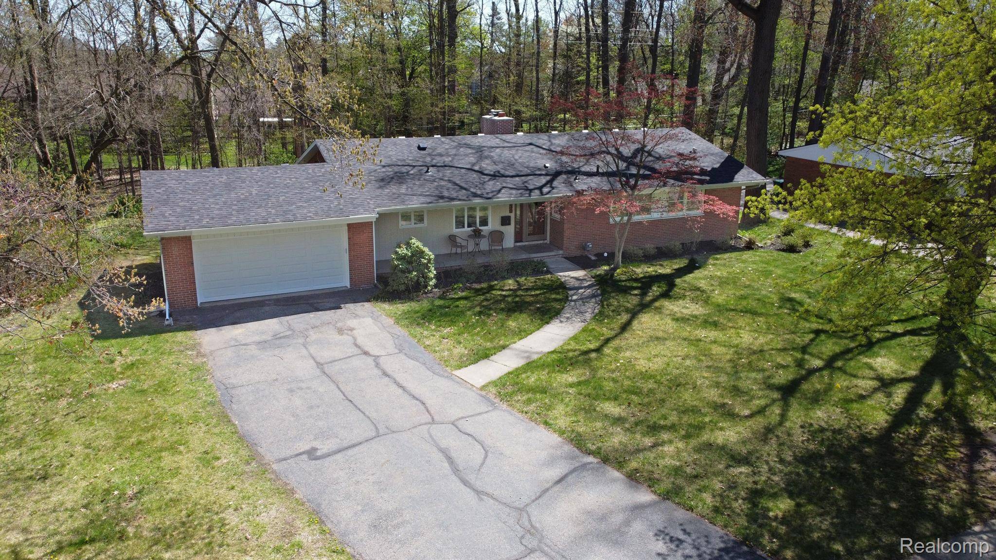 Farmington, MI 48335,23230 CASS AVE