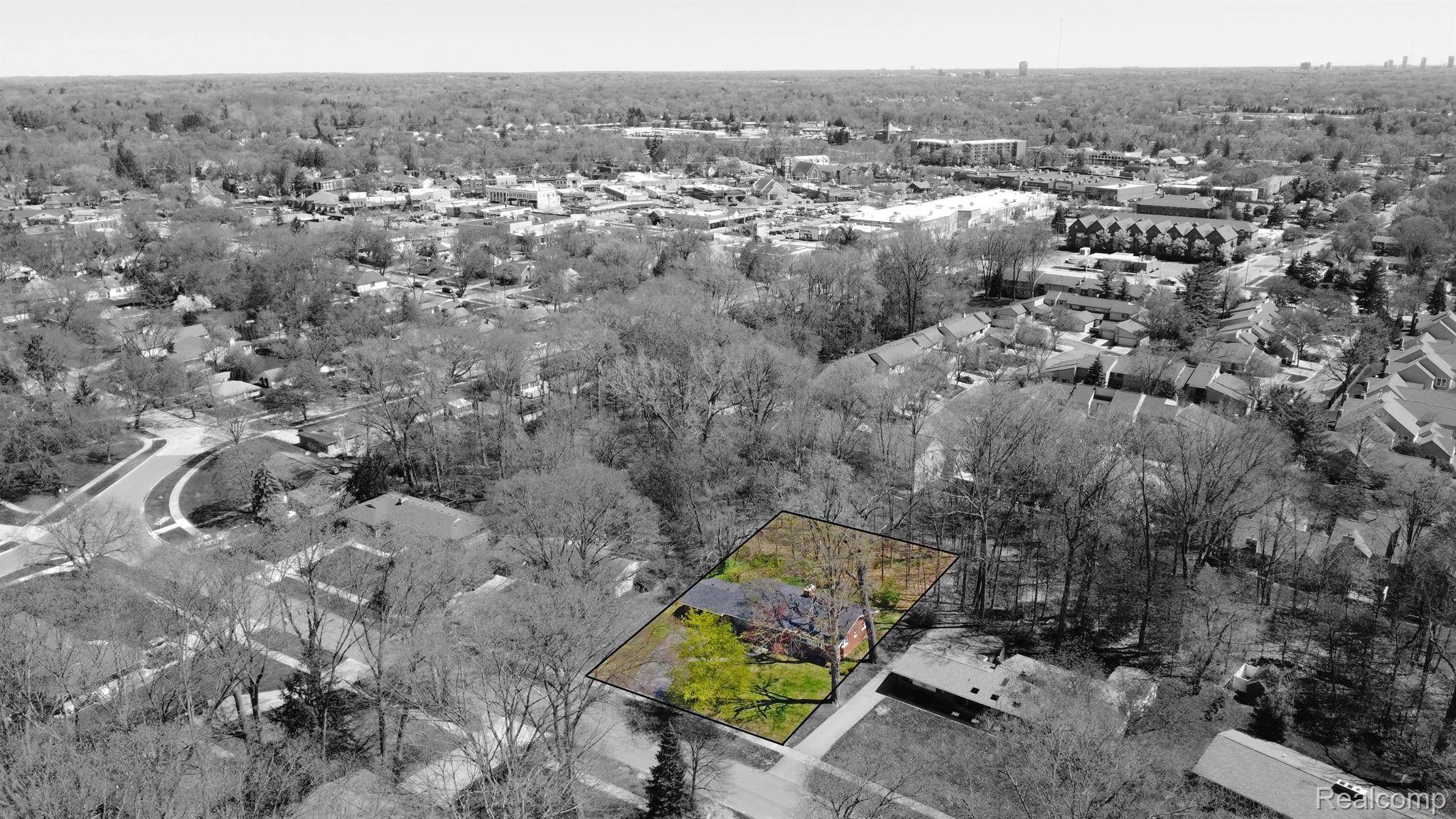 Farmington, MI 48335,23230 CASS AVE