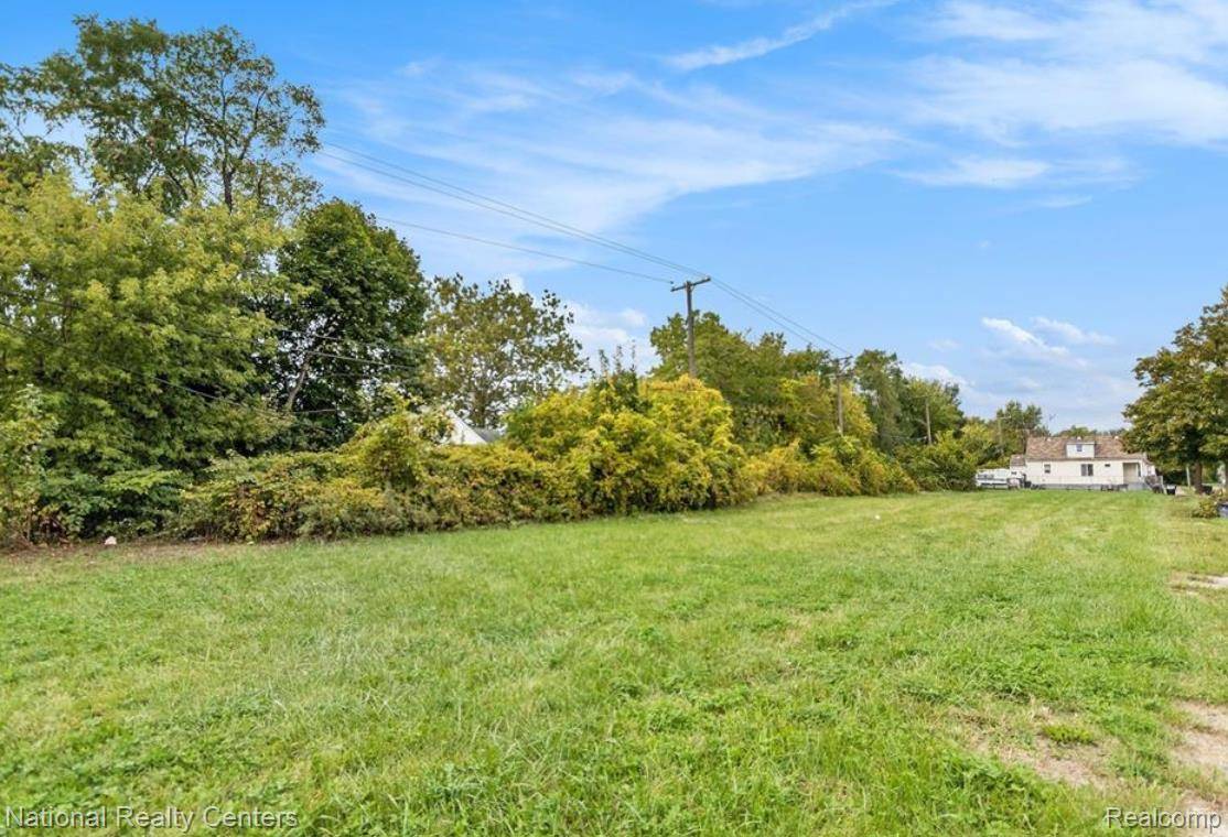 Detroit, MI 48214,3765 ROLF