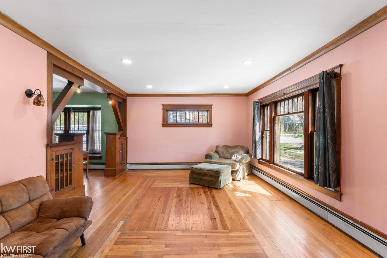 Linden, MI 48451,307 N Bridge ST