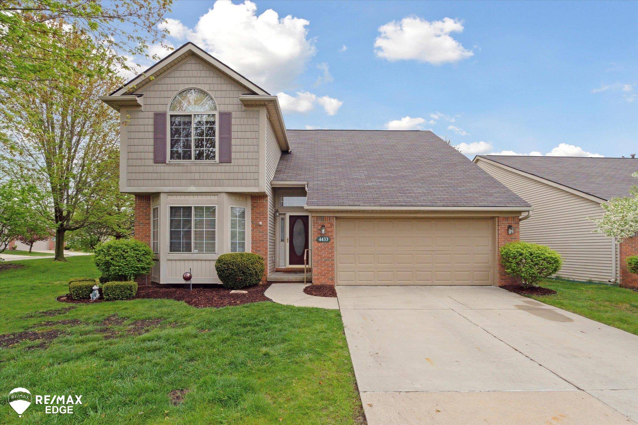 Grand Blanc, MI 48439,4433 Sunset BLVD