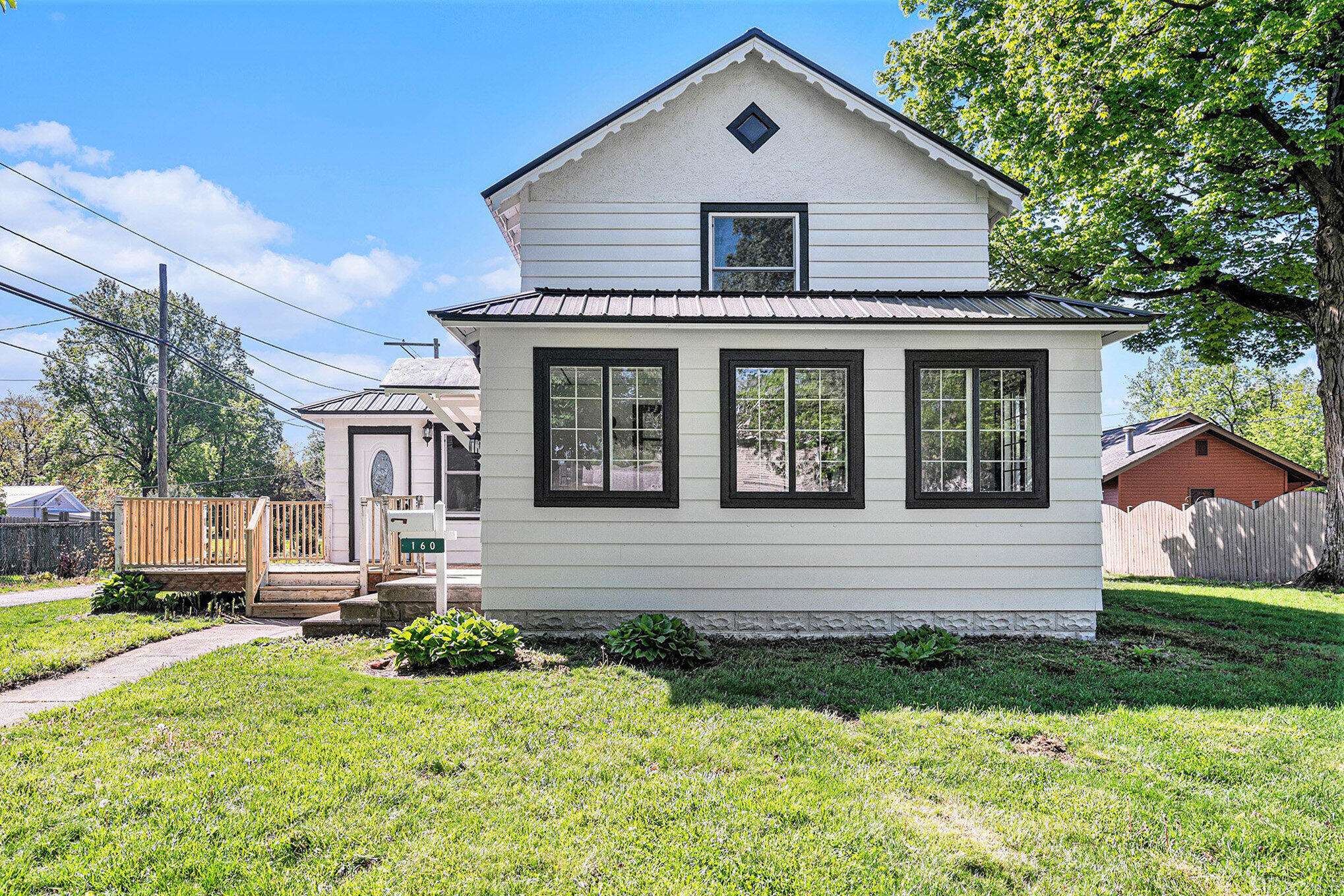 Constantine, MI 49042,160 W Fourth ST