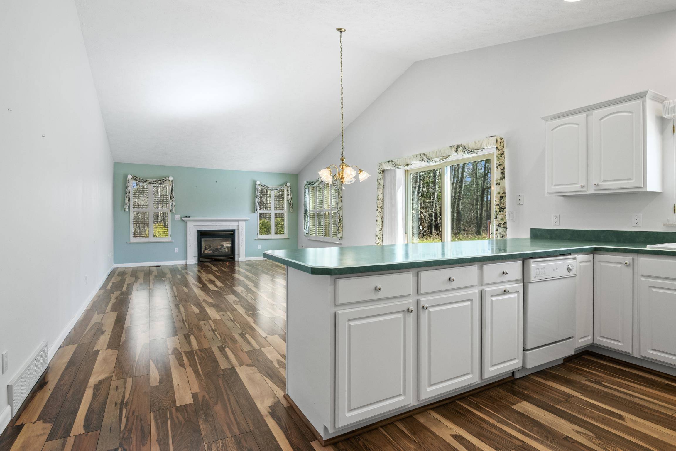 Traverse City, MI 49686,1316 Terra RD