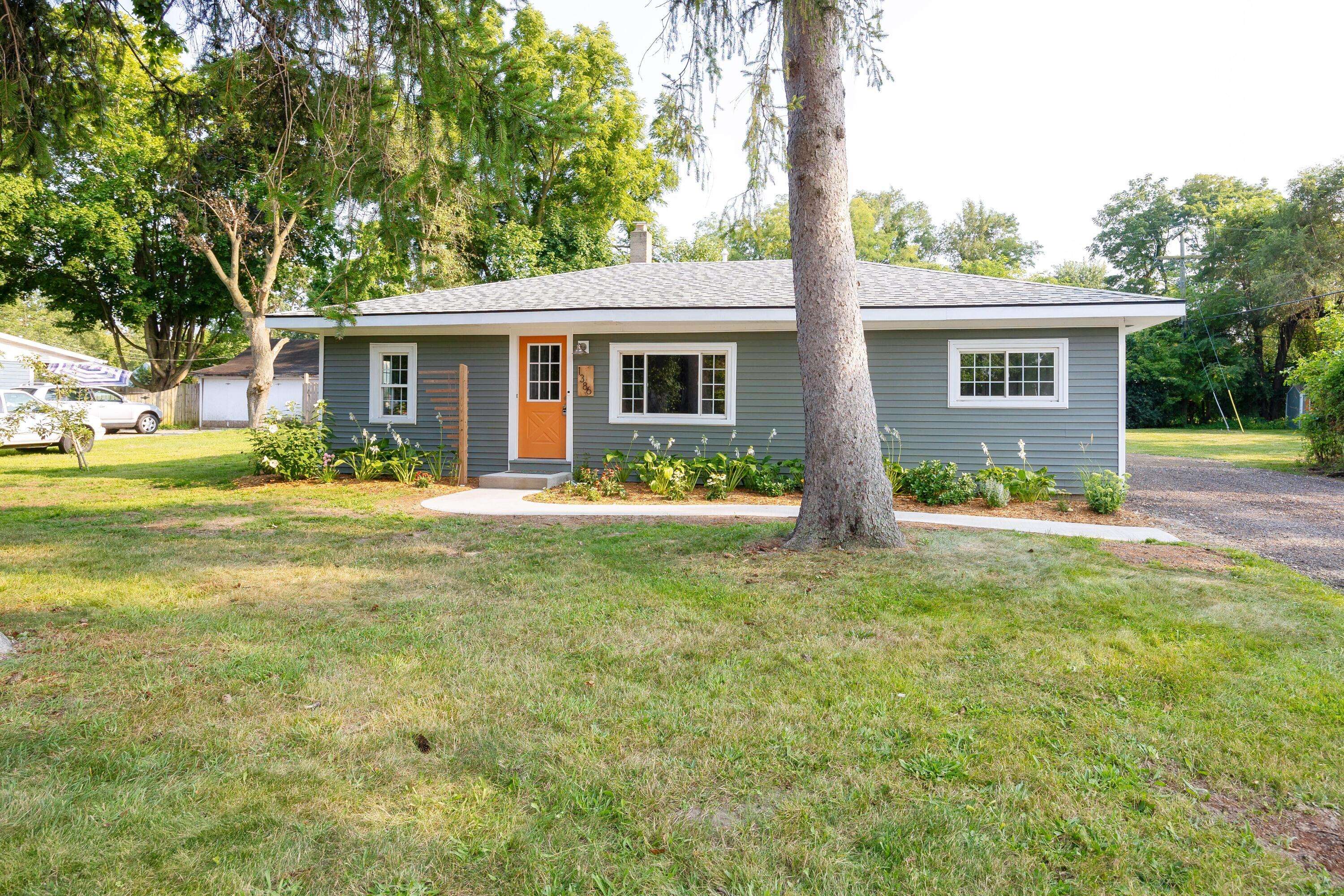 Ypsilanti, MI 48198,1386 E Forest AVE