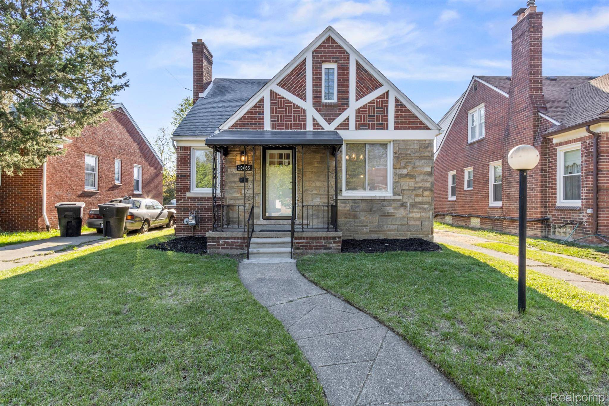 Detroit, MI 48235,19465 TRACEY ST