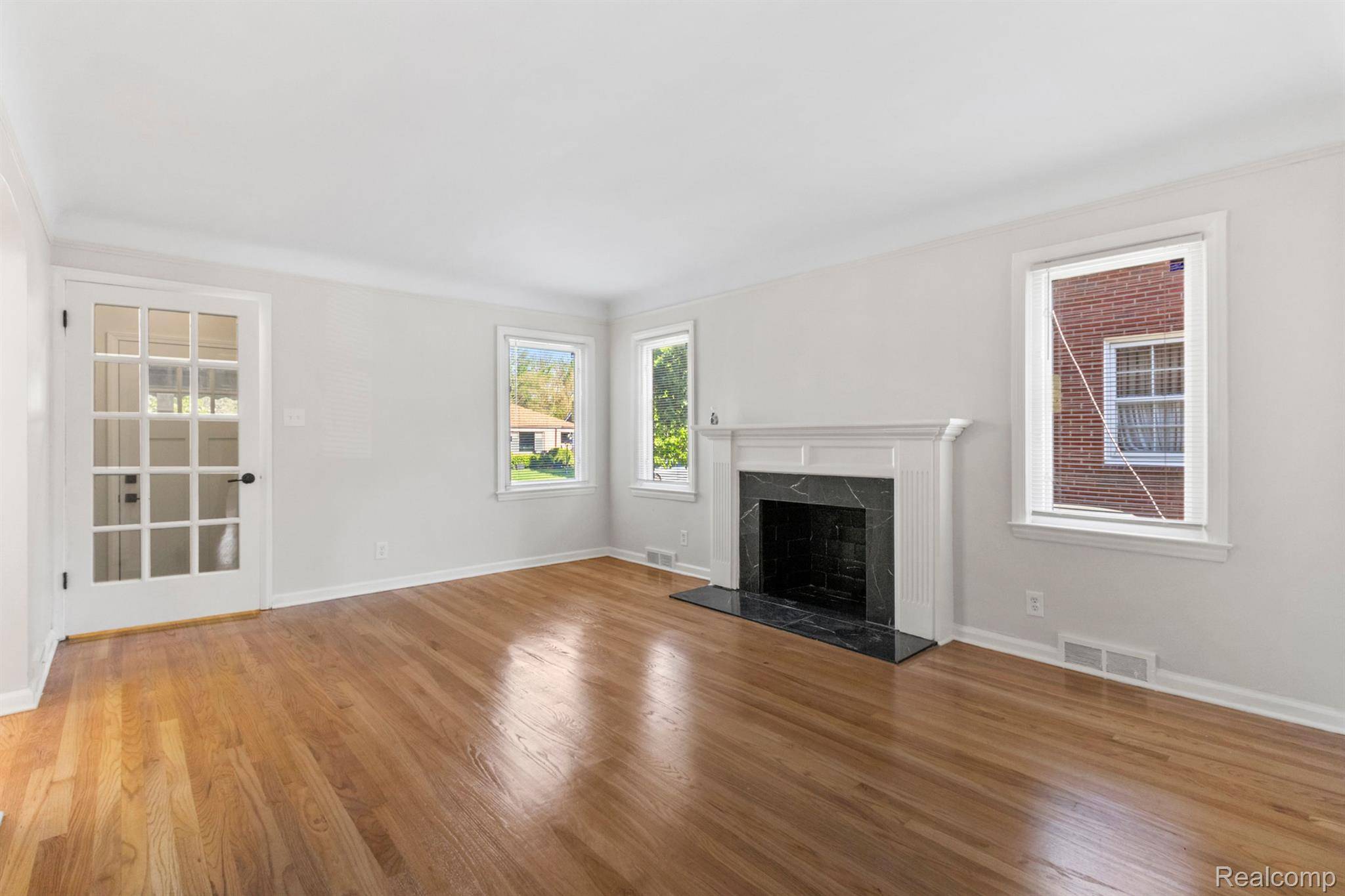 Detroit, MI 48235,19465 TRACEY ST