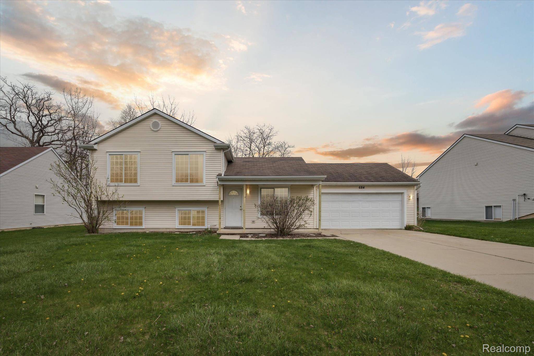 Linden, MI 48451,684 HAYSTACK DR