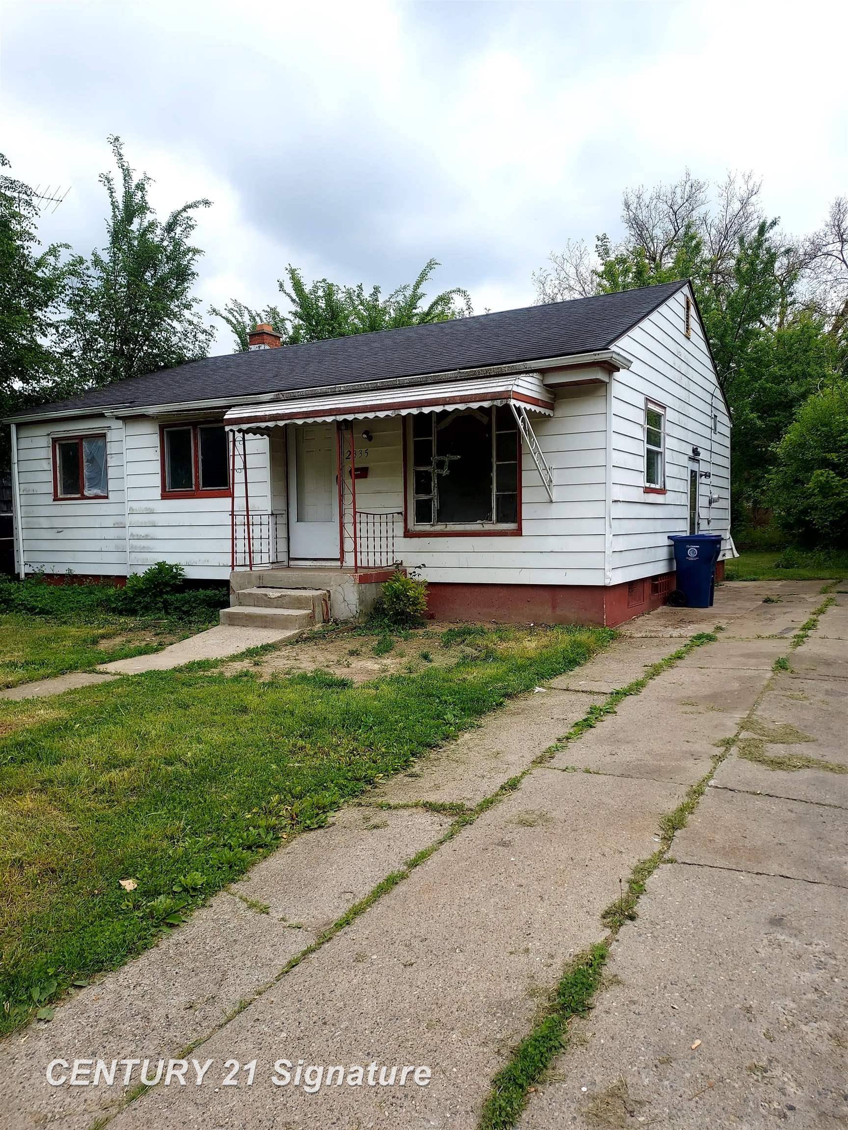 Flint, MI 48504,2335 Santa Barbara DR